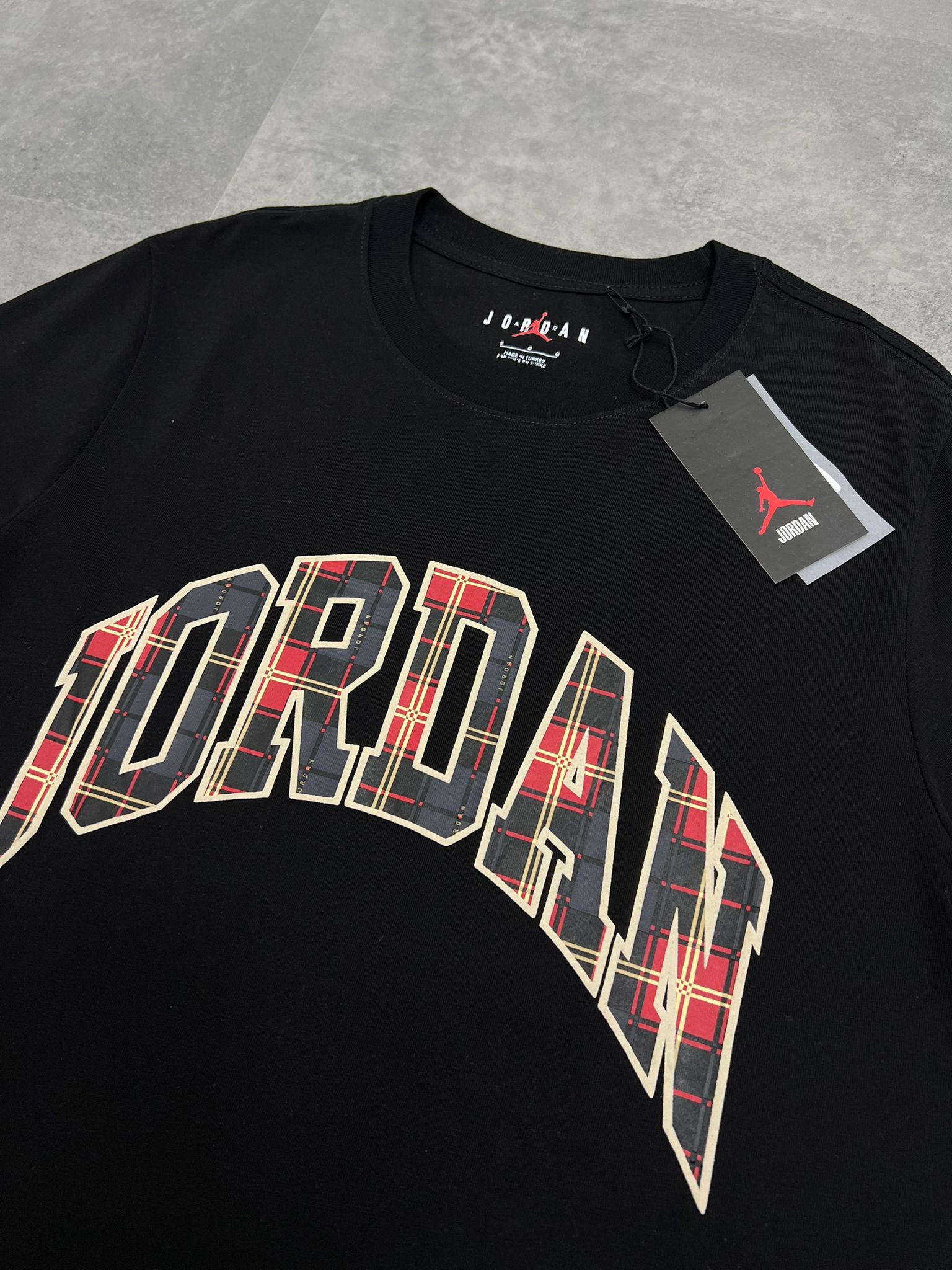 Yeni Sezon Ekoseli Series Black  T-shirt