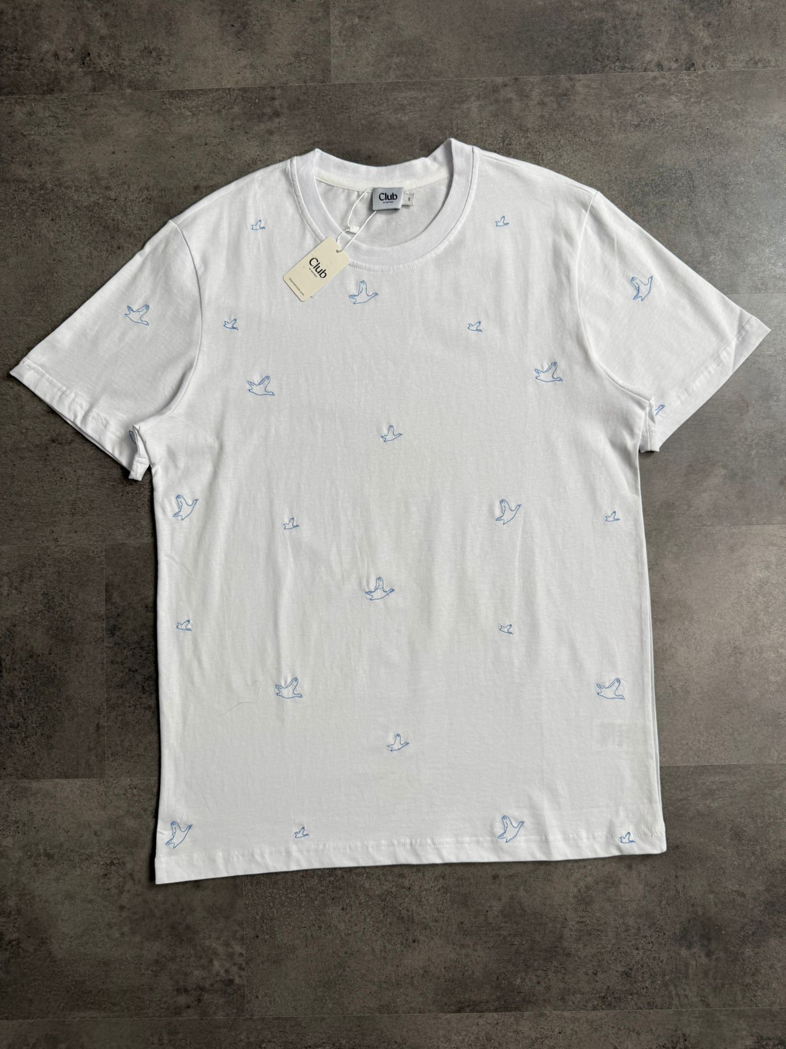 Yeni Sezon Küçük Baskılı Basic Logolu T-shirt - BEYAZ