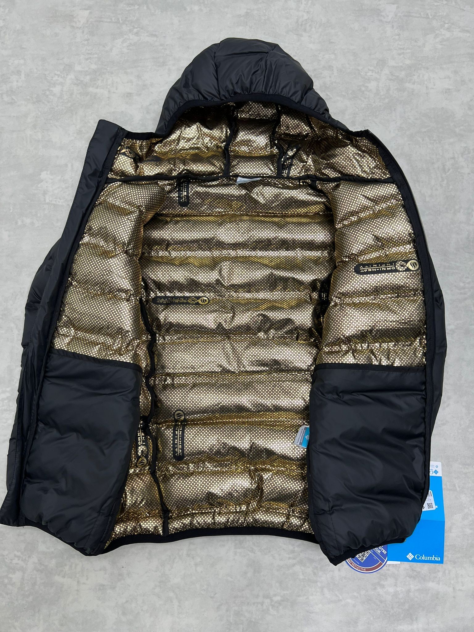 Delta Ridge Vertical Gold Termal 3D Astar Dolgulu Black Kapşonlu Mont