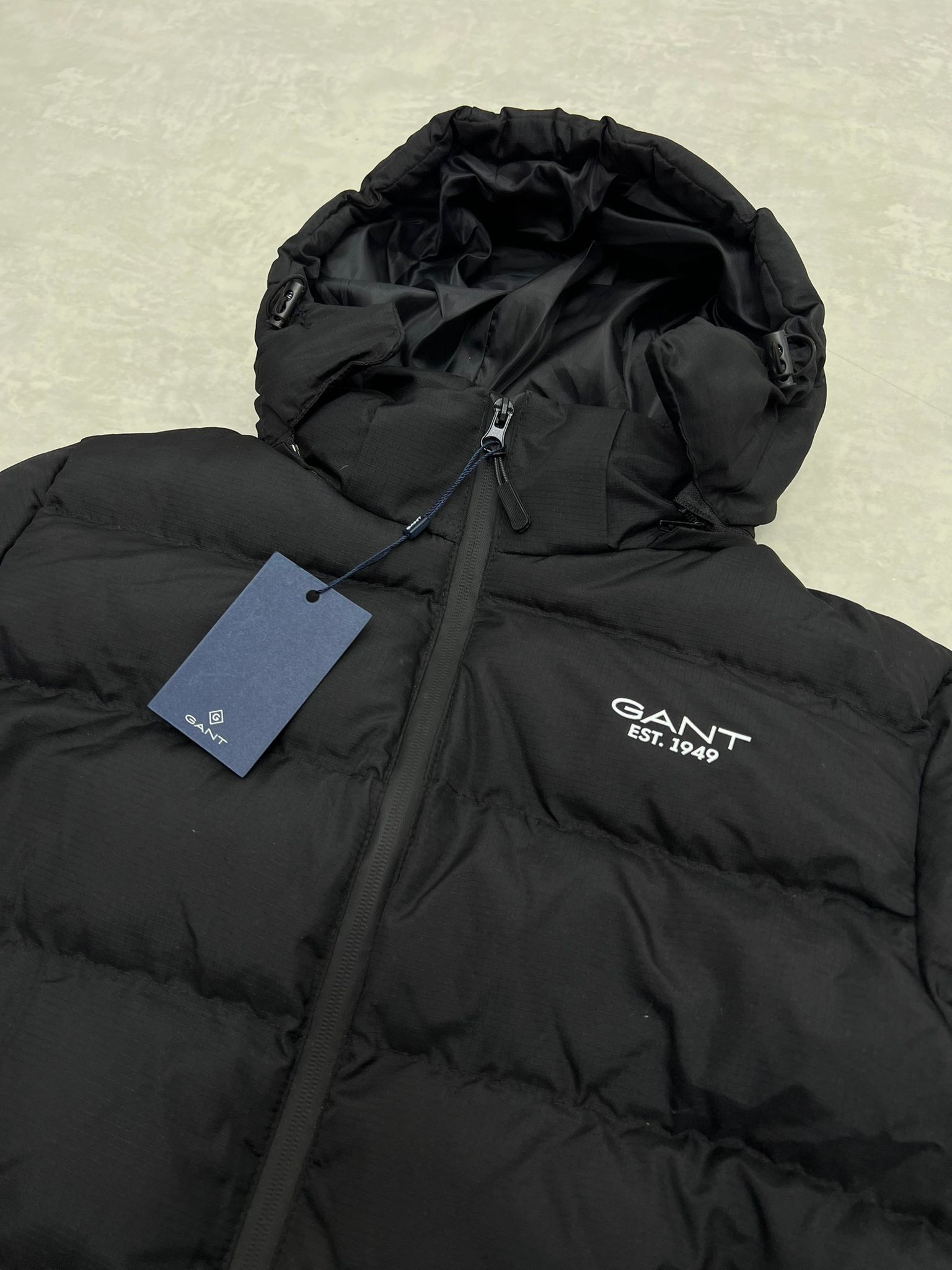 Est.1949 Çıkabilir Kapşonlu Black Mont