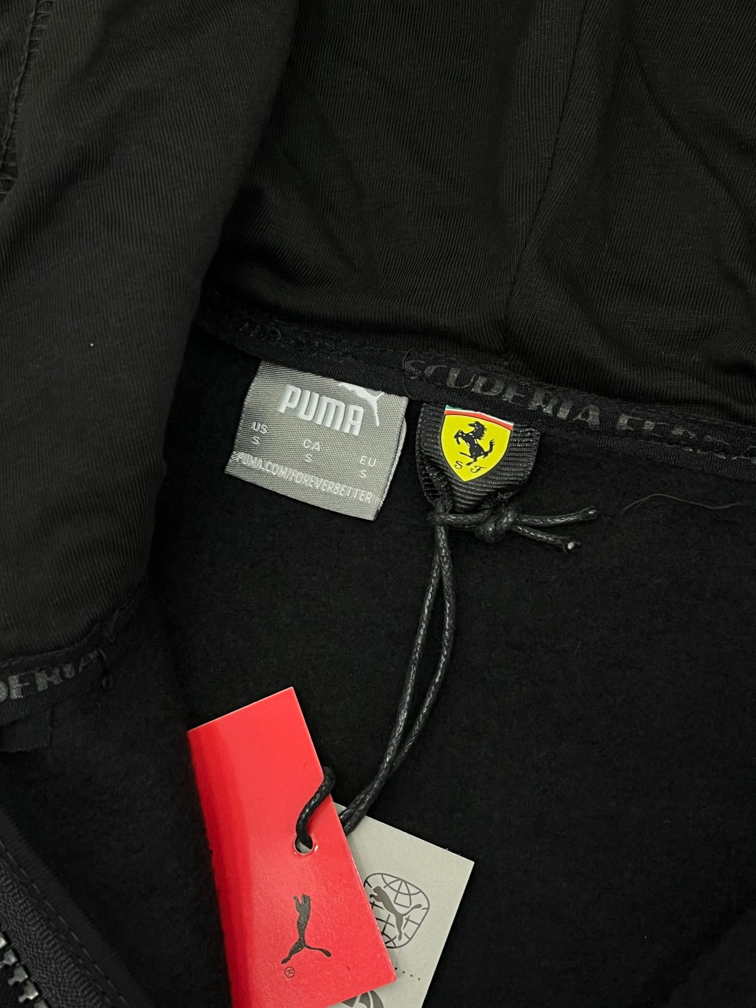 Yeni Sezon Limited Edition Ferrari Kapşonlu Ceket