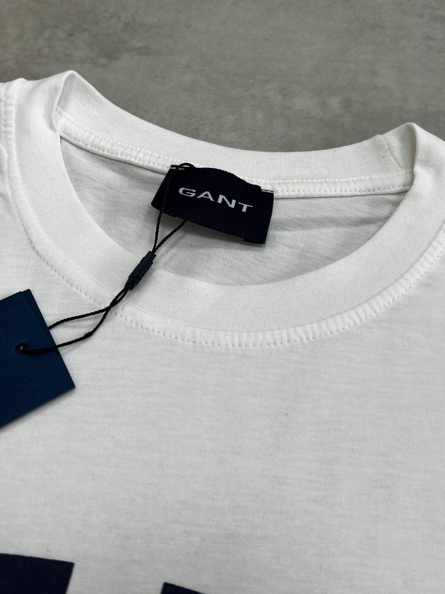 Mid Essential Icon Logo White T-shirt