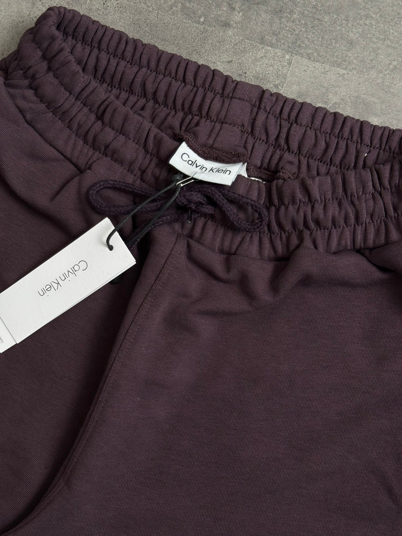 Yeni Sezon Essential Şardonsuz Regular Basic Logo Şort