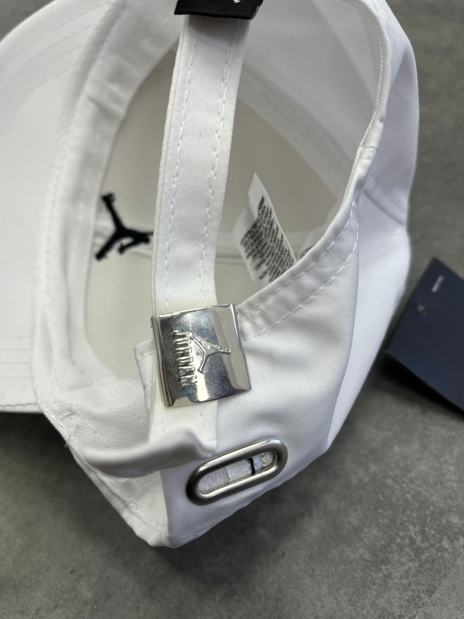 Yeni Sezon Nakış Logo White Şapka
