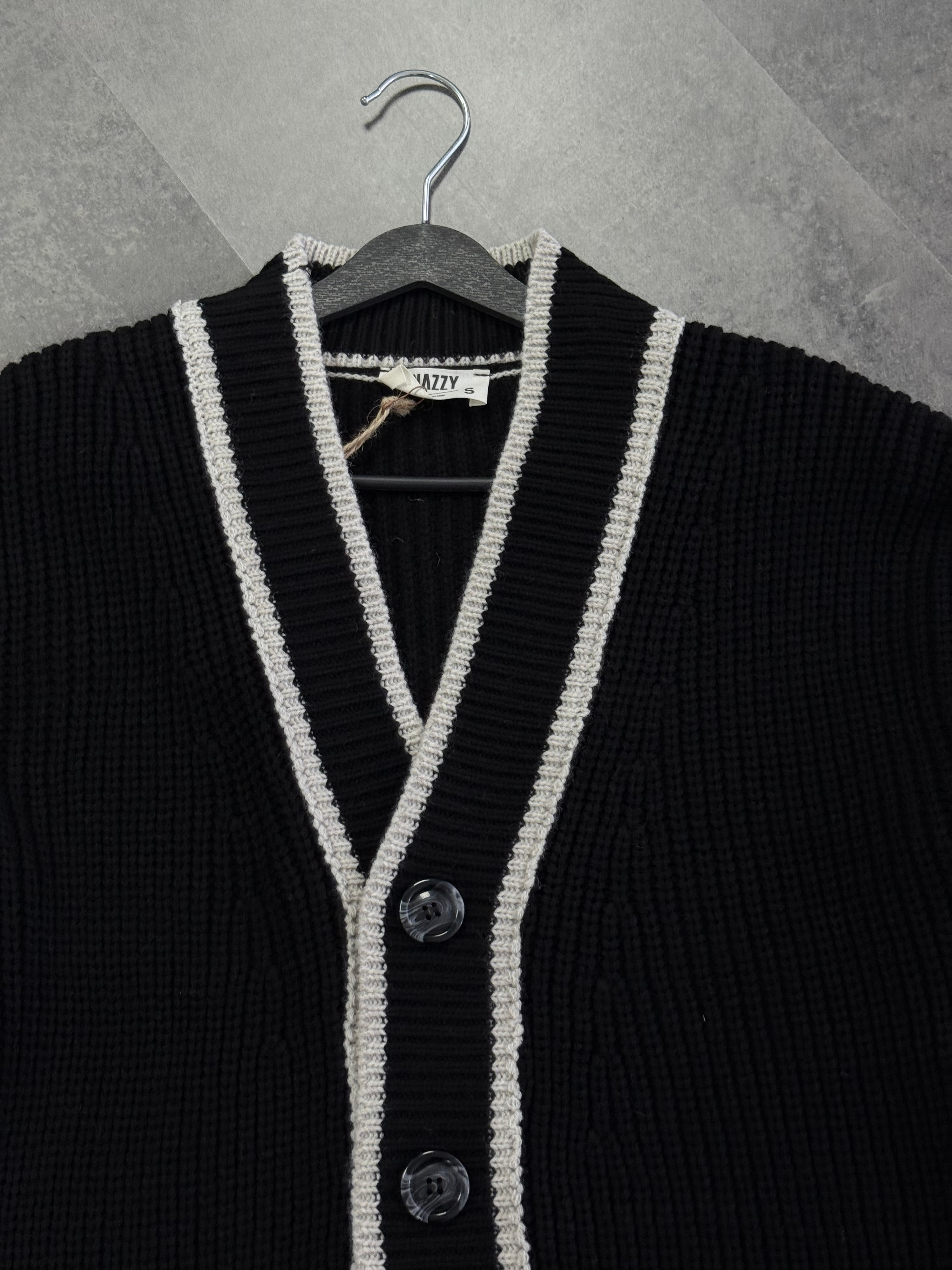 Yeni Sezon Özel Yün Örgü Düğmeli  Hırka