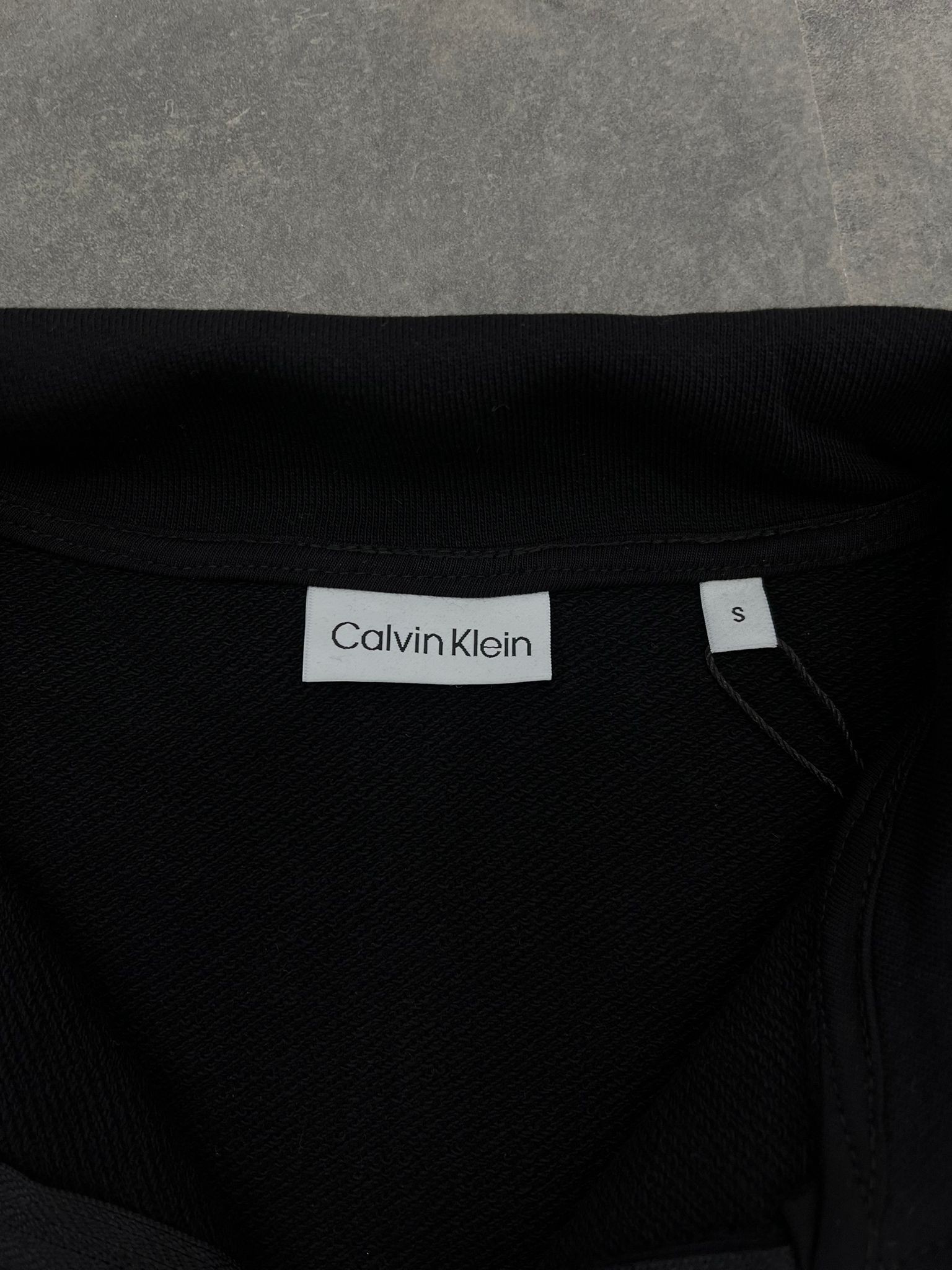 Yeni Sezon Yarım Fermuarlı Essential Logo Sweatshirt