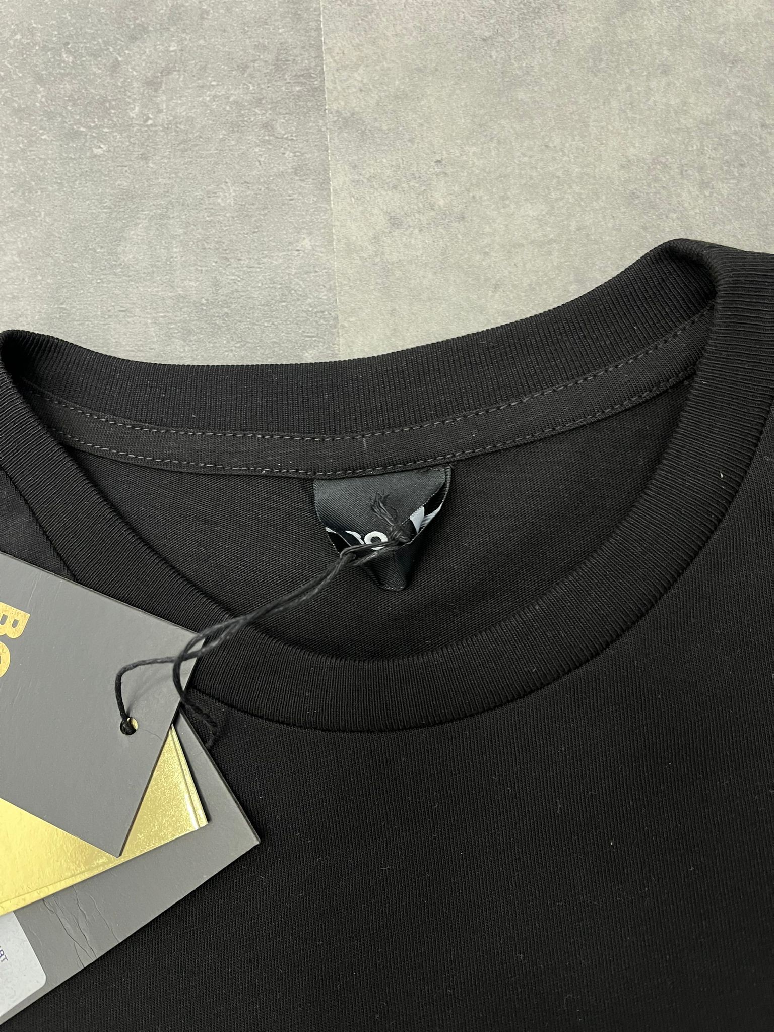 Yeni Sezon Aplice Logo Black Mid Logo T-shirt