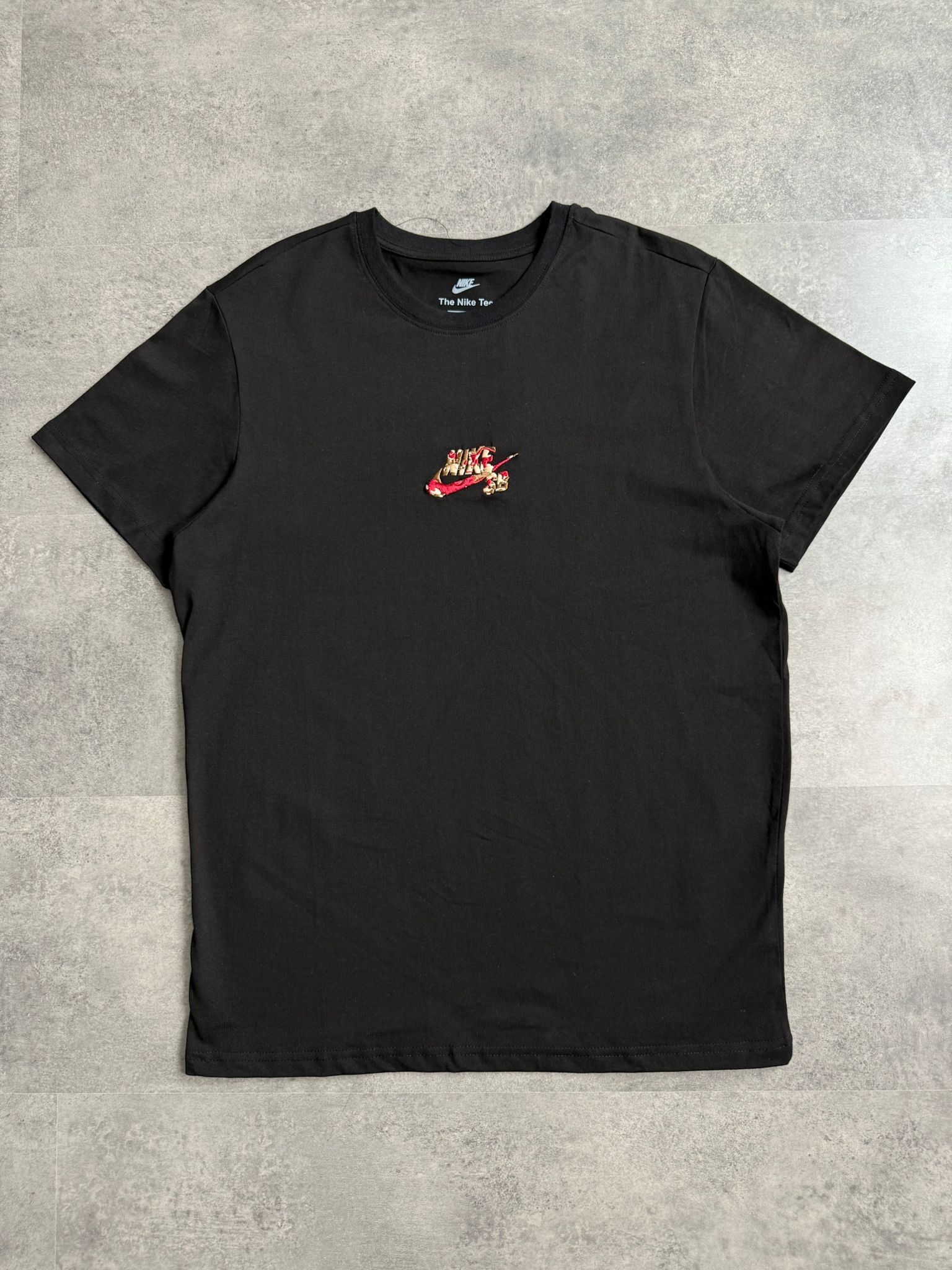 Yeni Sezon SB Nakış Logo T-shirt - SİYAH