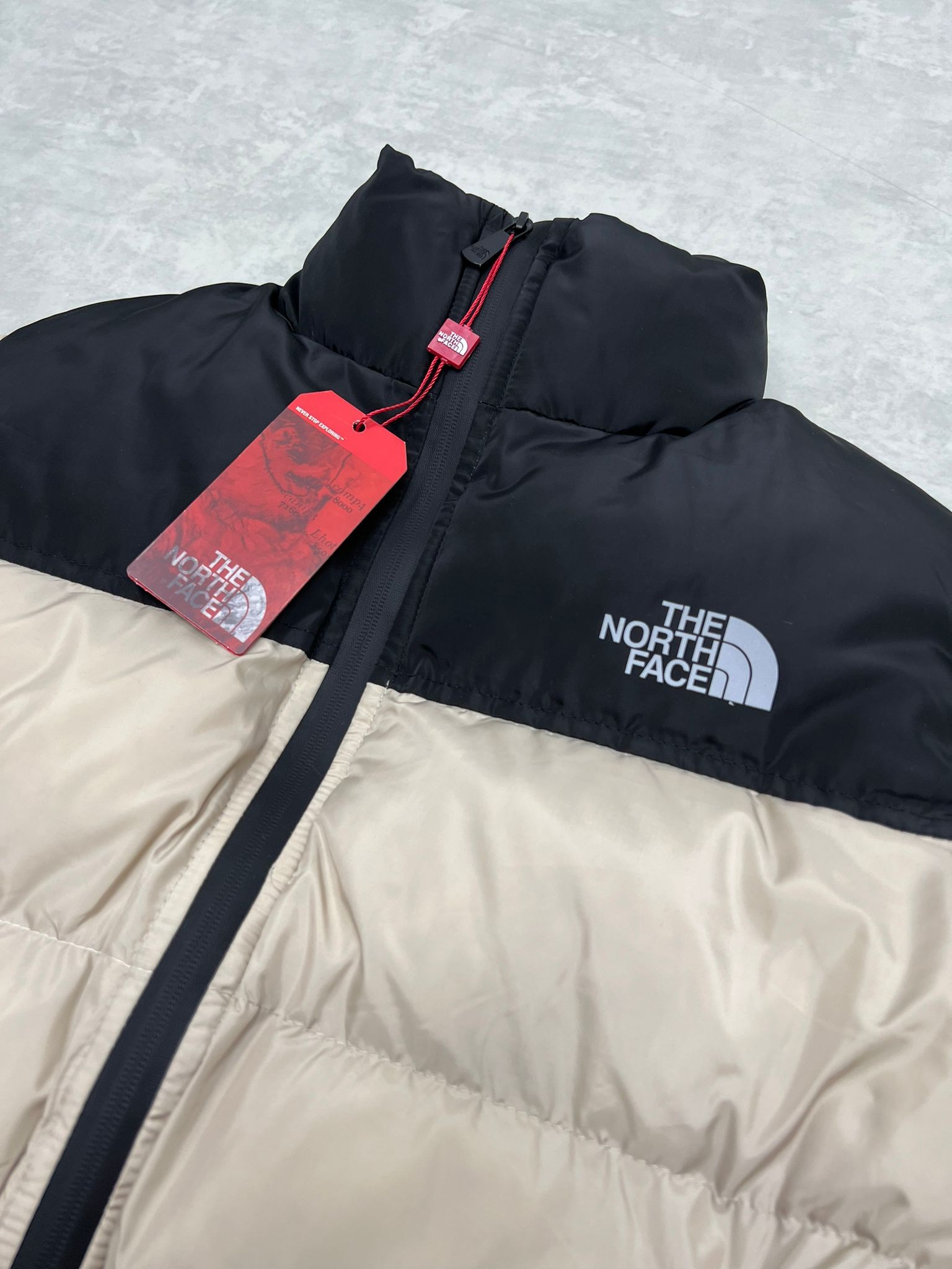 TNF 1996 RETRO Cream MONT