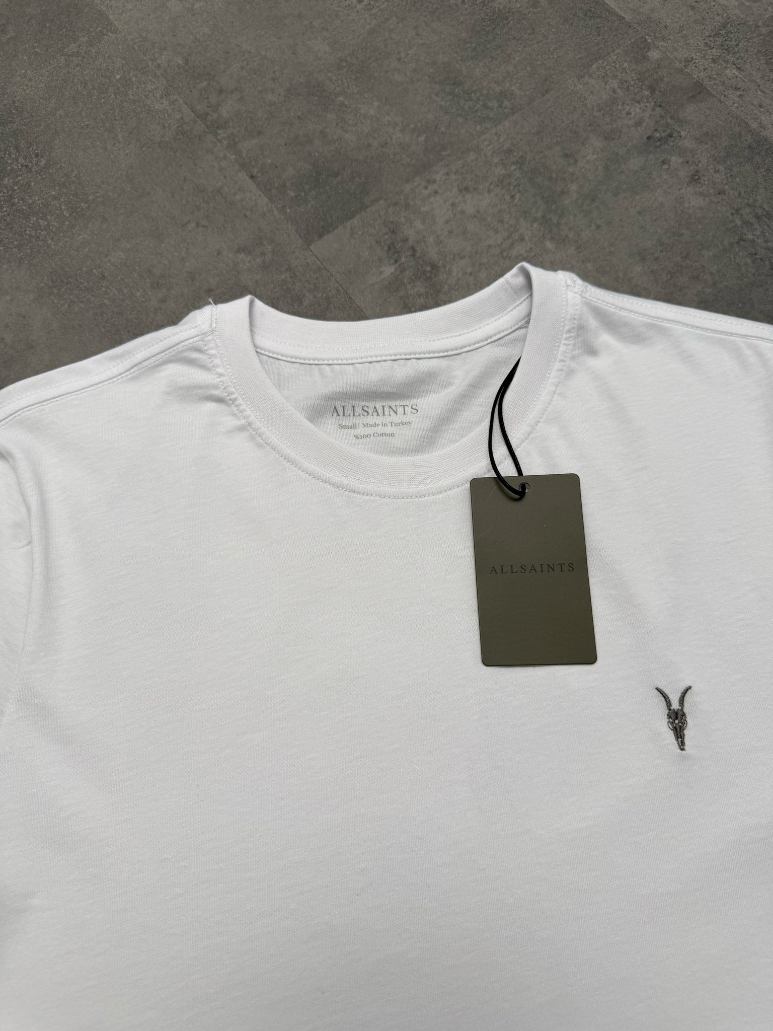 Yeni Sezon Basic Mini Logo T-shirt - BEYAZ