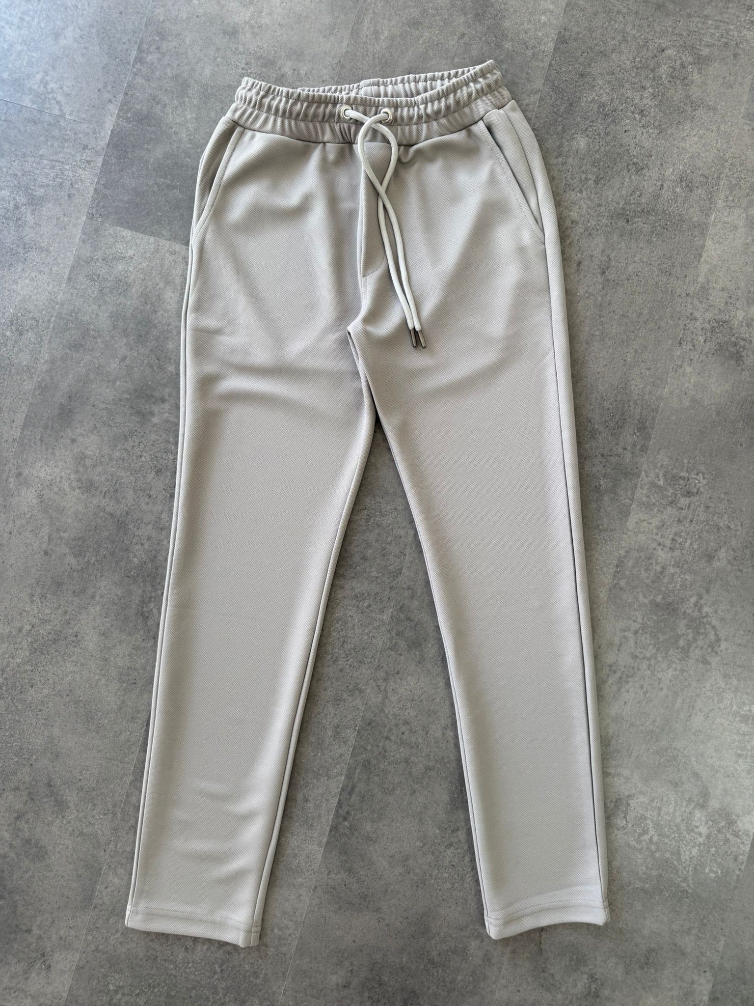 Yeni Sezon Spor Kesim Pantalon - KREM