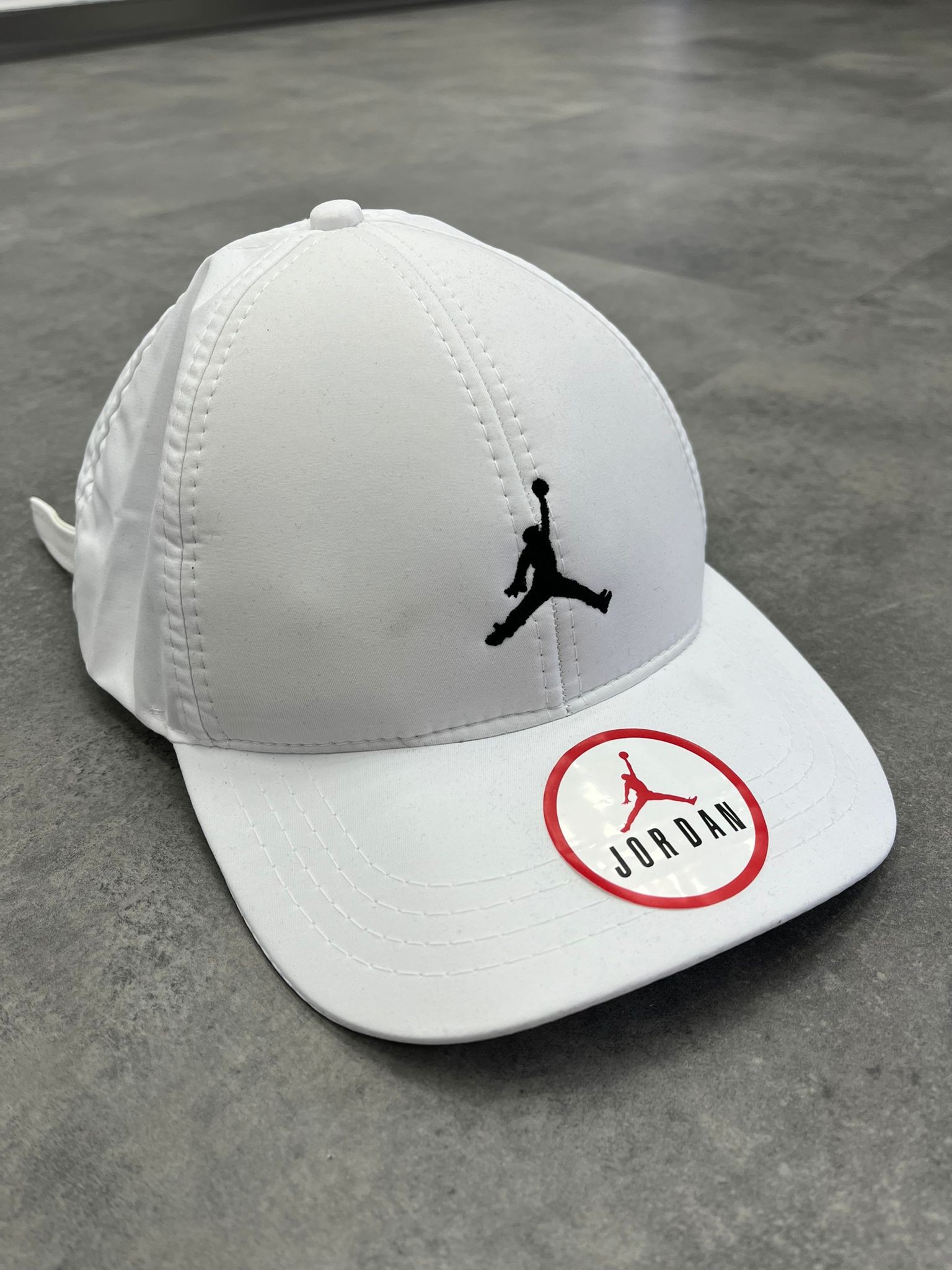 Yeni Sezon Nakış Logo White Şapka
