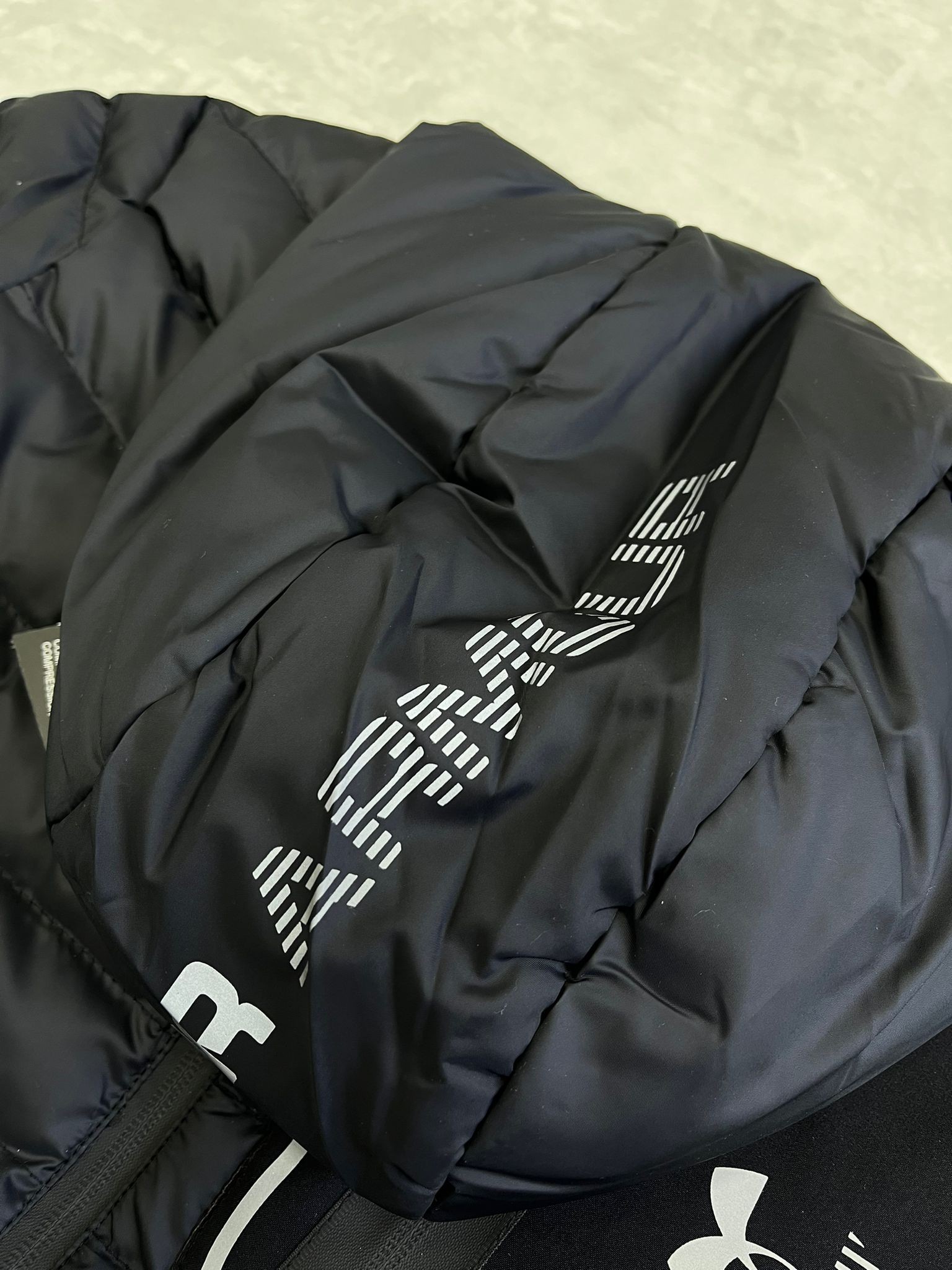 Yeni Sezon Full Dolum Şişme Black Mont