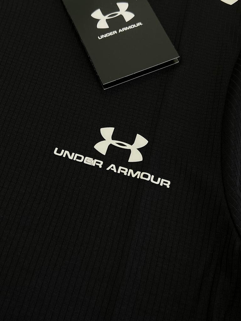 Mini Logo Nefes Alan Siyah T-shirt