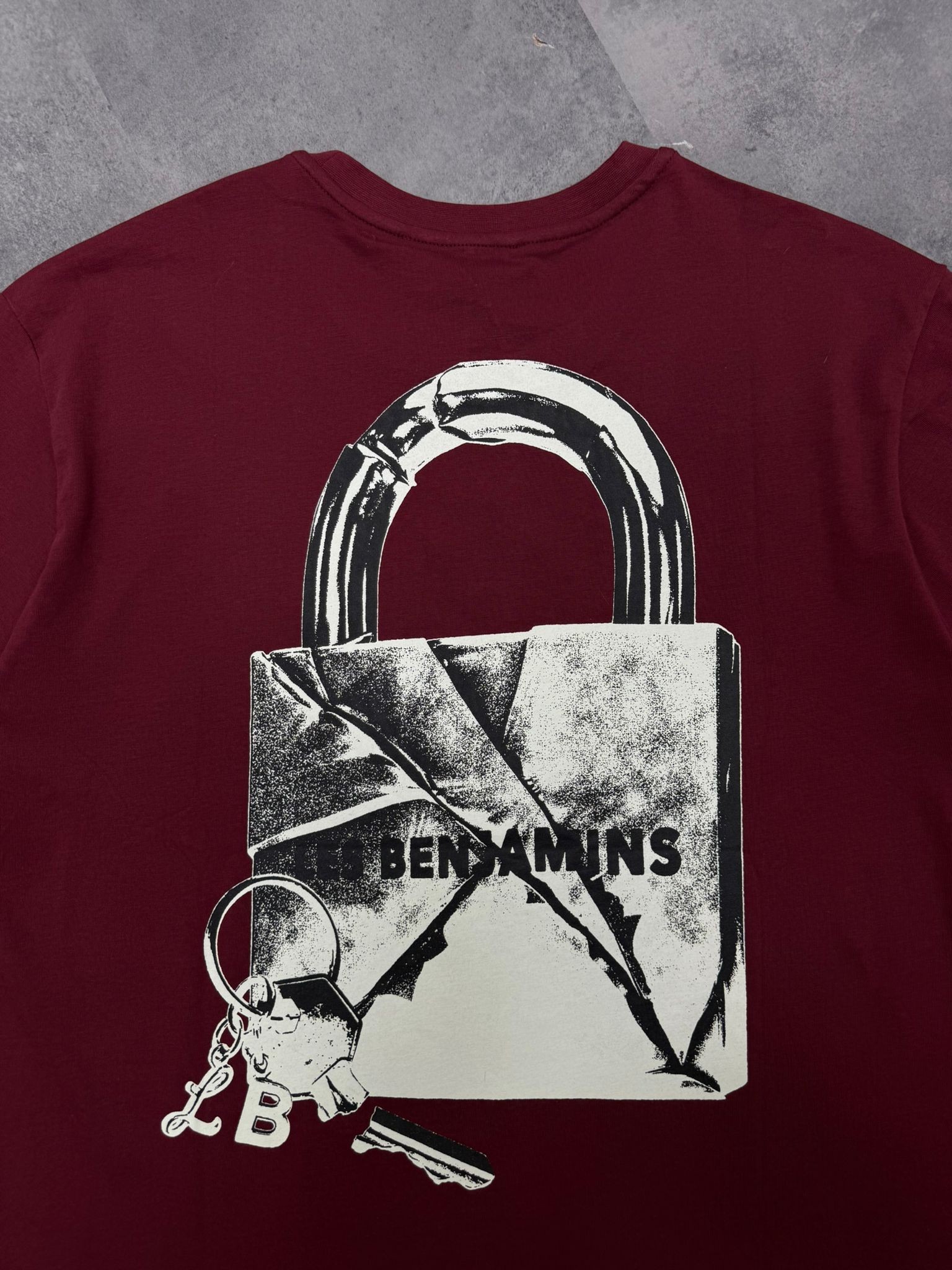 Yeni Sezon Back To Print Lock T-shirt