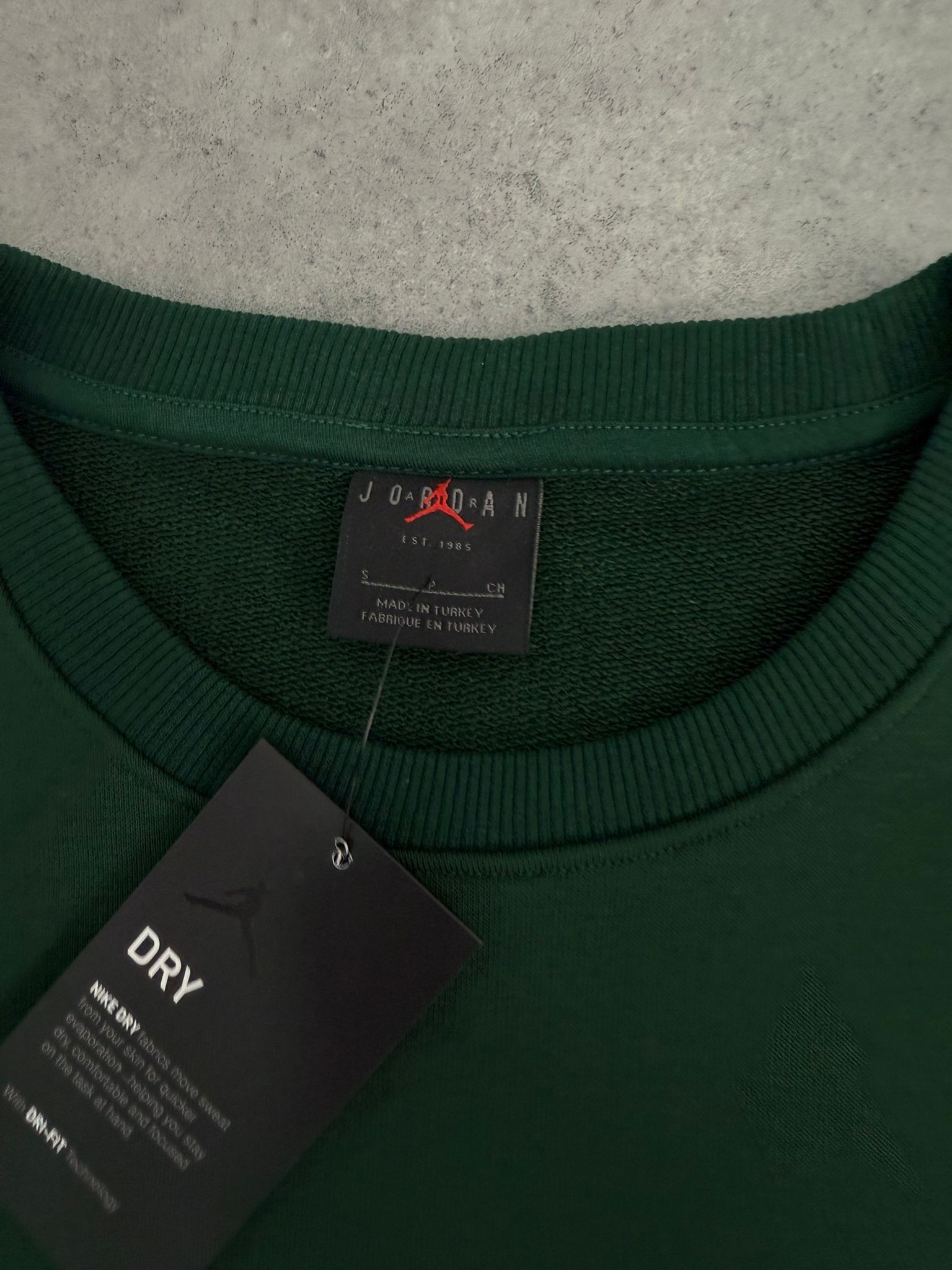 Yeni Sezon Basic Mini Logo Essential Sweatshirt