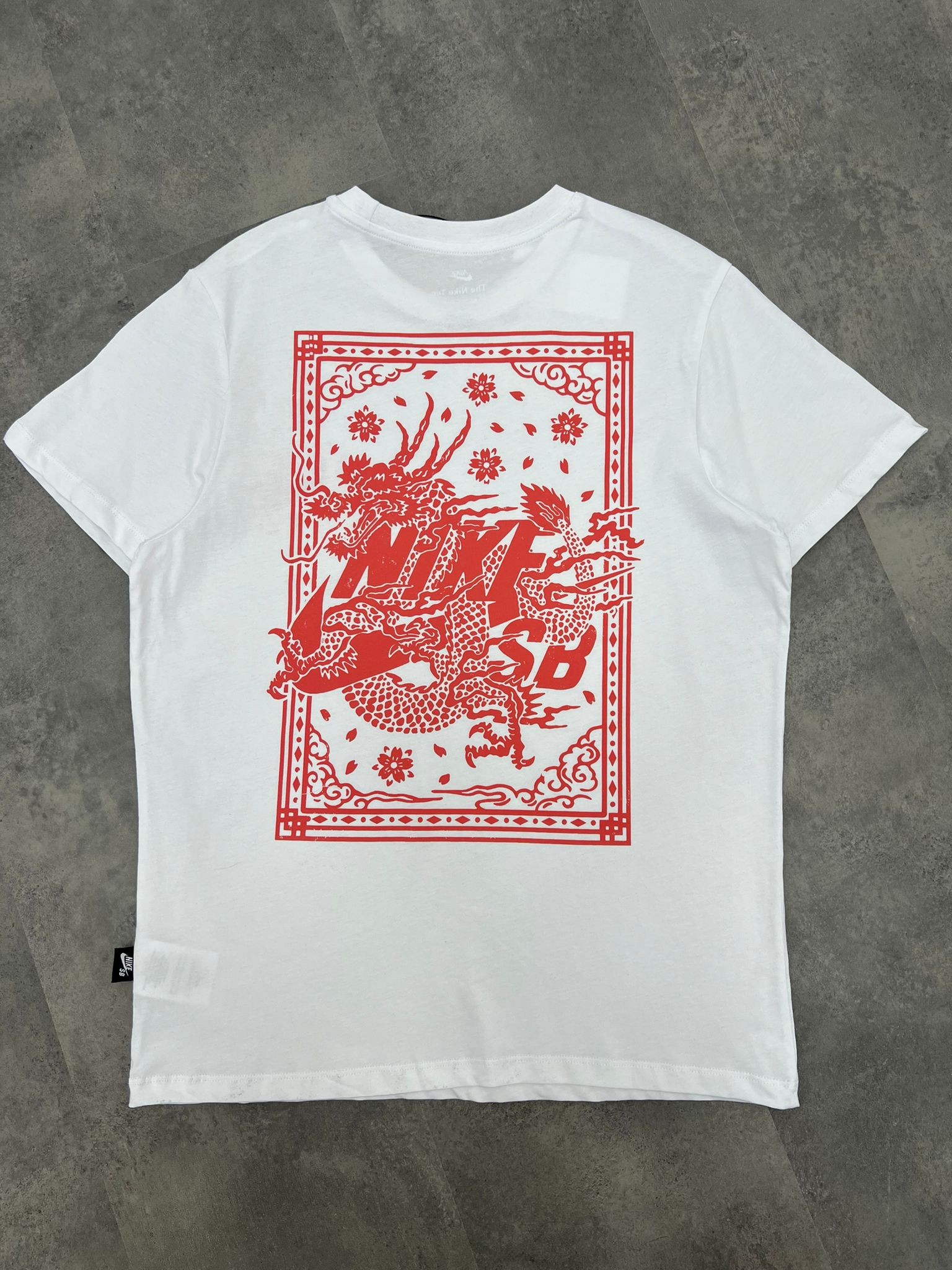 Yeni Sezon Back To Print Sb Dragon  White  T-shirt