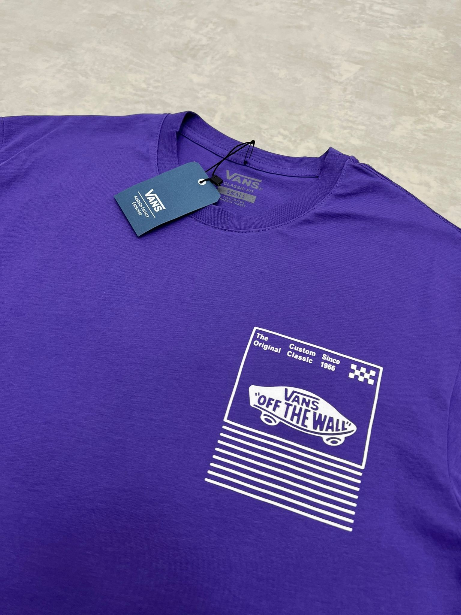 Skate Edition Classic  Of The Wall Back Print Purpel T-shirt