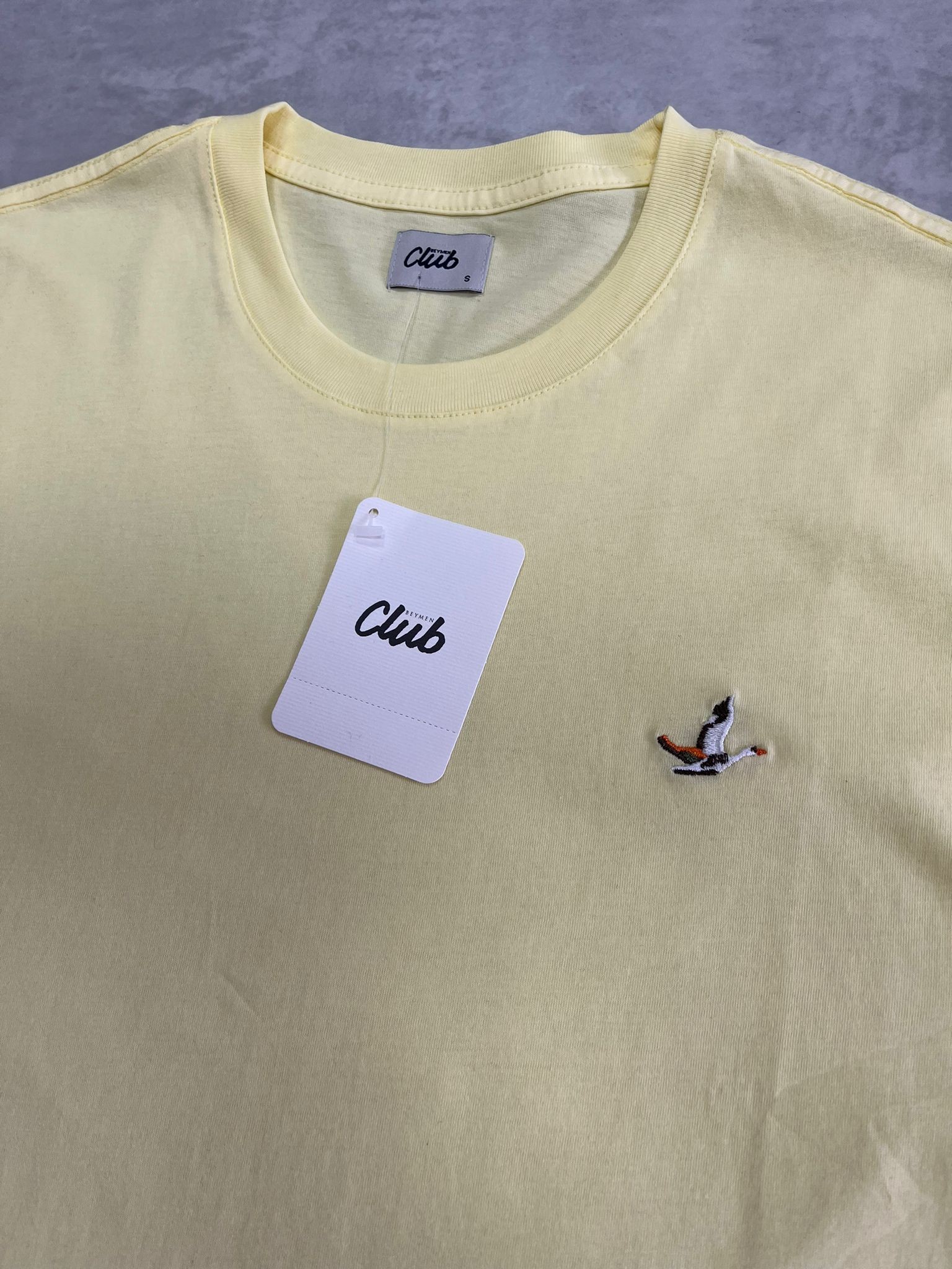 Yeni Sezon Classic Mini Logo Sarı Basic T-shirt