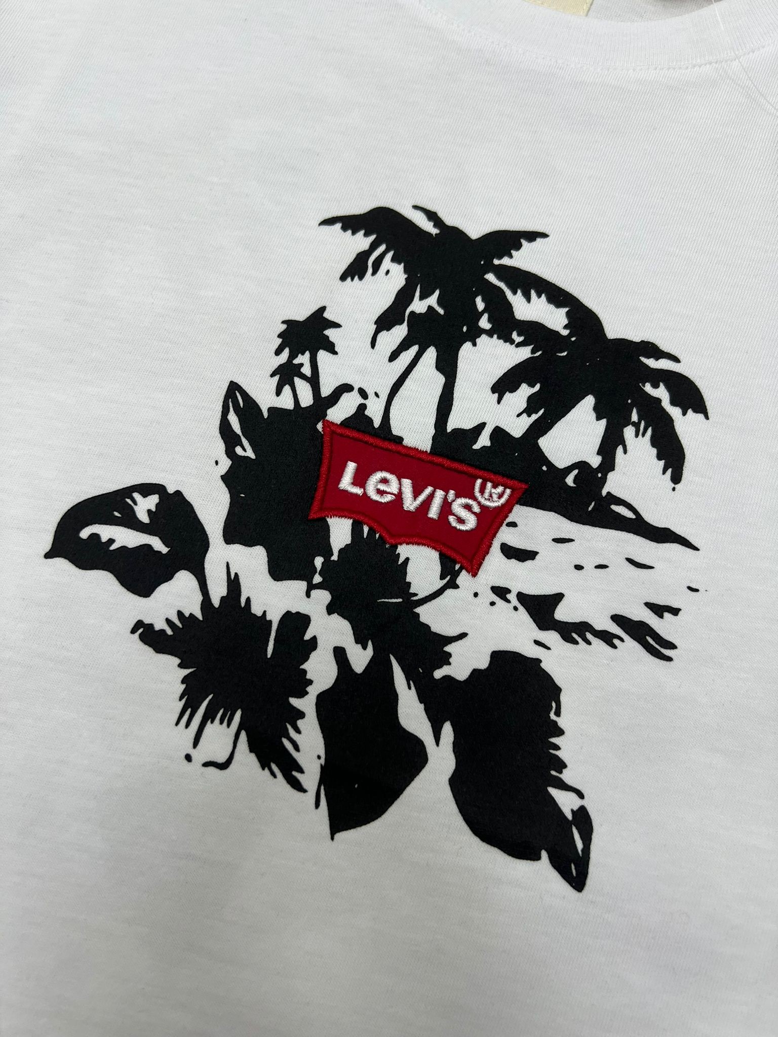 Yeni Sezon Back Print Island White T-shirt