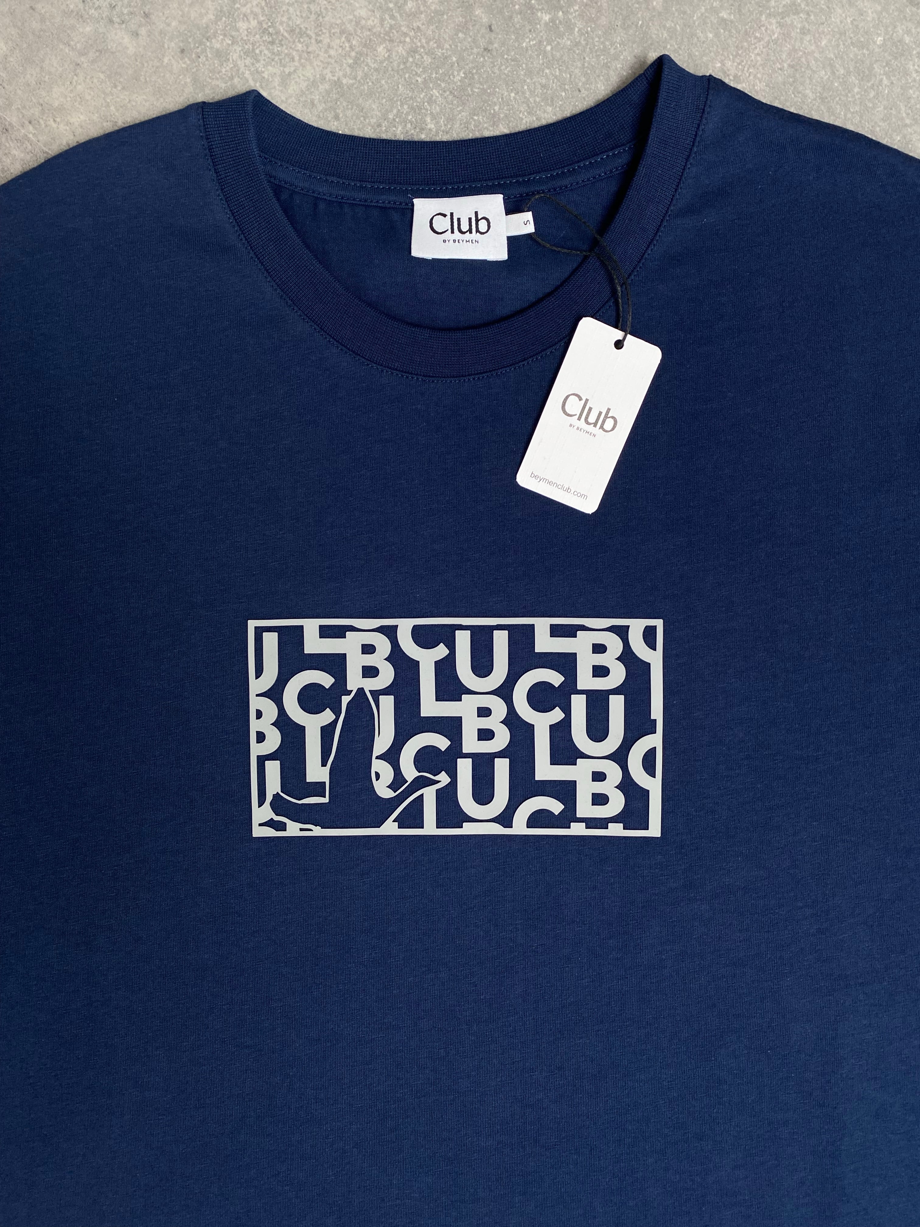 Yeni Sezon Özel Seri Embossed Logo T-shirt