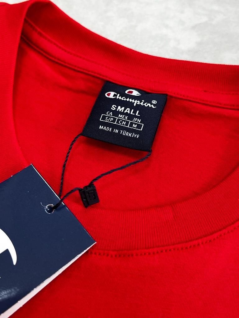 Essential Logo Red T-shirt