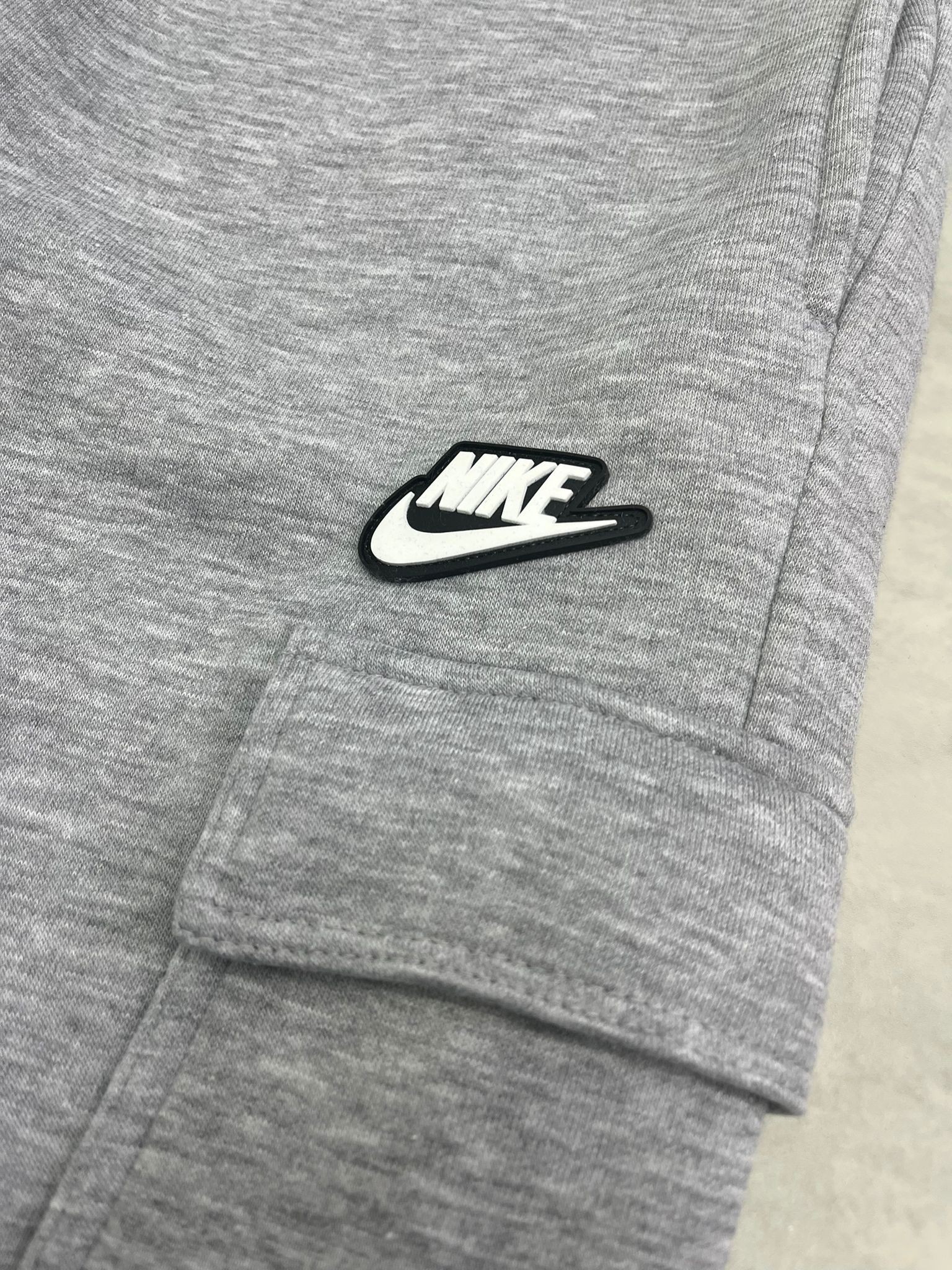 Yeni Sezon Patch Logo Üç İplik Şardonlu Kışlık Gray Eşofman Altı