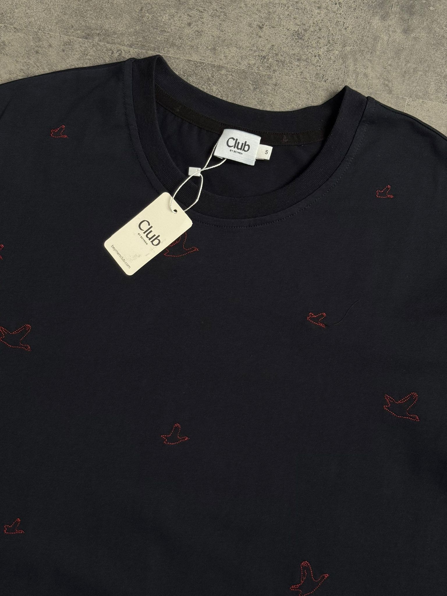 Yeni Sezon Küçük Baskılı Basic Logolu T-shirt