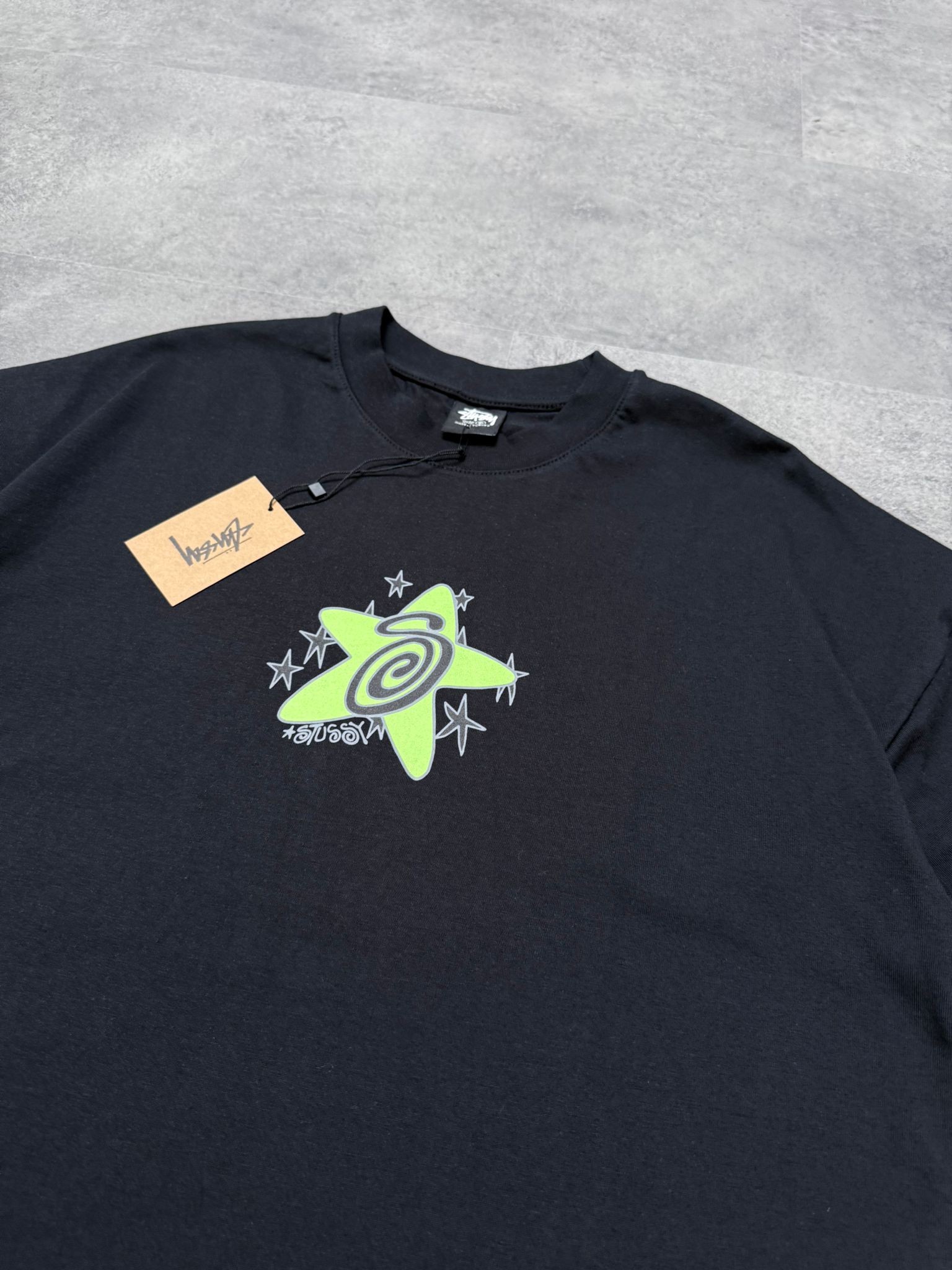Yeni Sezon Alien Back Print T-shirt
