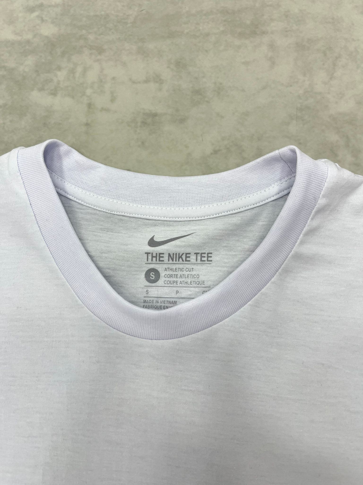 Air Jordan Essential Basketball Icon Mid White T-shirt