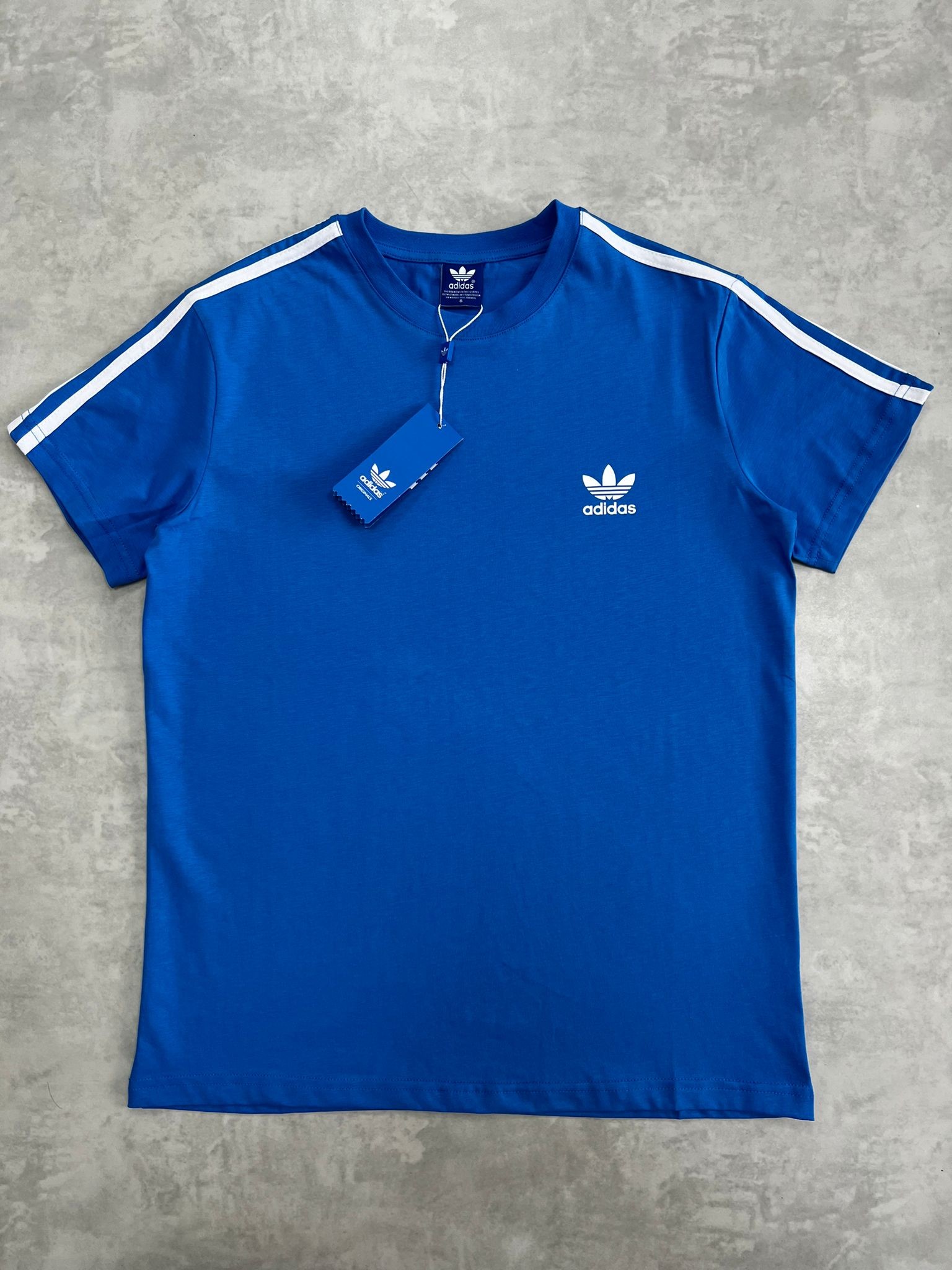 adidas california tee light blue