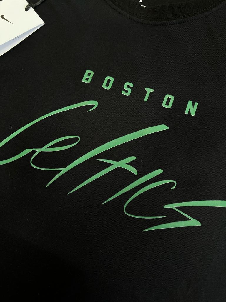 Boston Celtıcs Essential Logo Black T-shirt