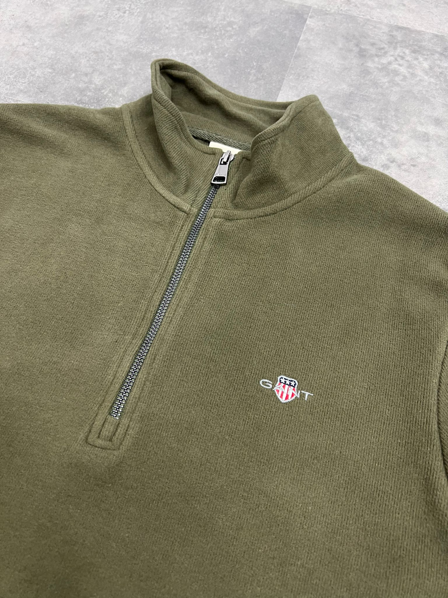 Yeni Sezon Selanik Yarım Fermuarlı Ceast Logo Sweatshirt
