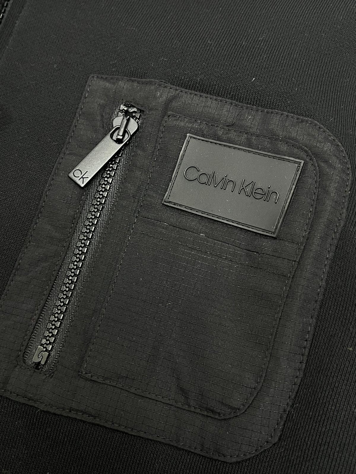 Limited Edition Yan Fermuarlı Kaplamalı Black Patch Logo Ceket