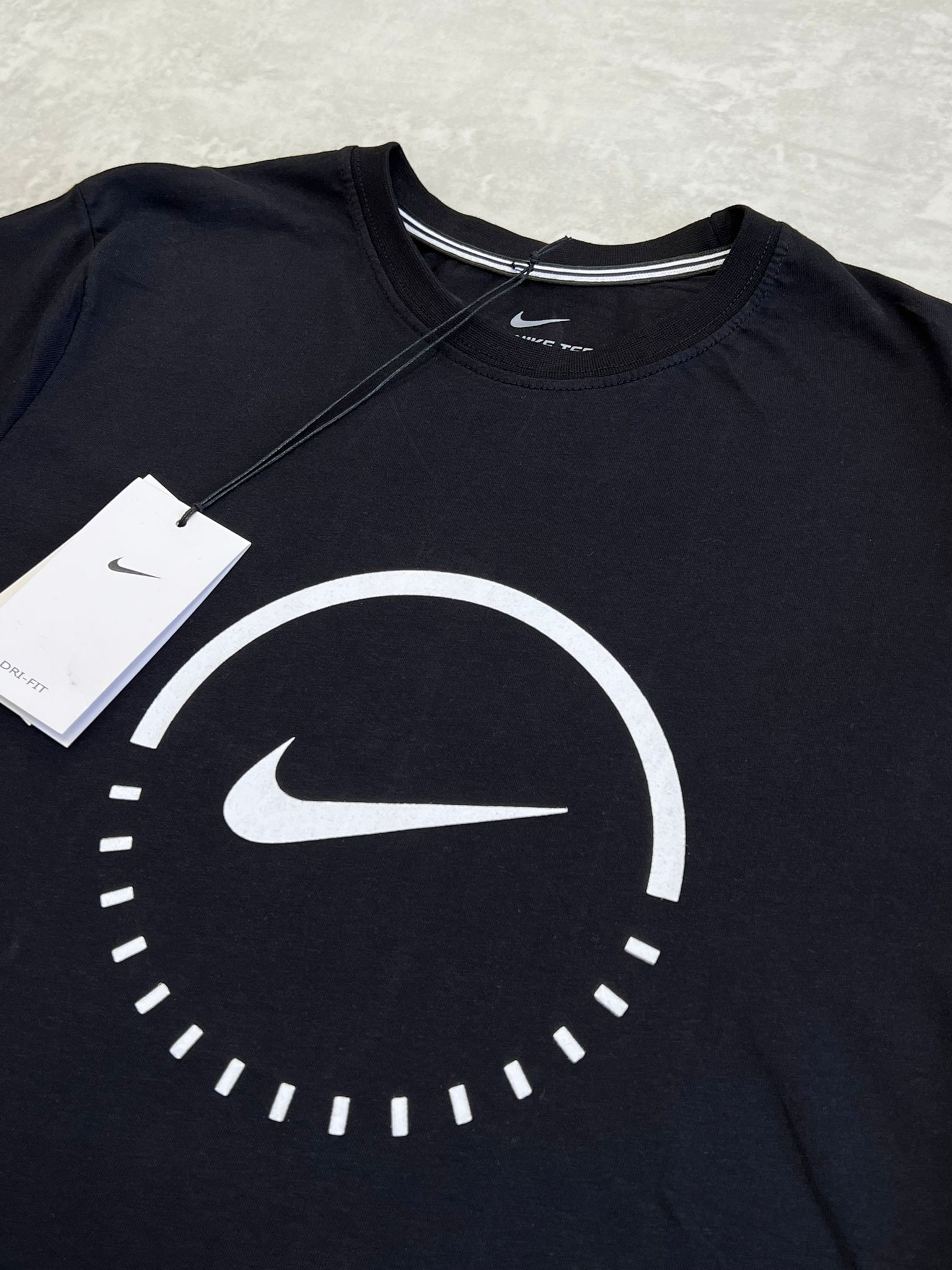Mid Clock  Logo Black T-shirt