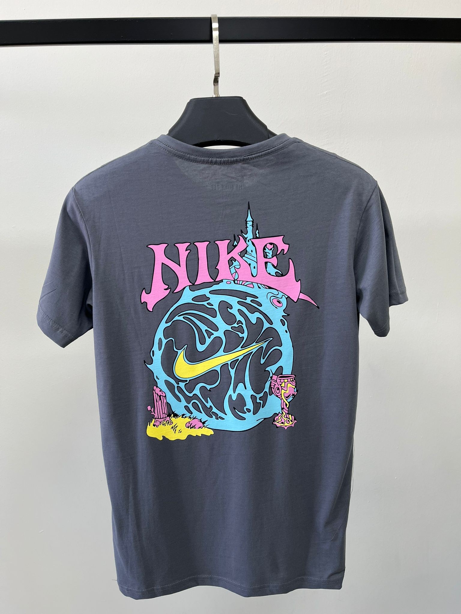 Back To Print Four Color Earth Neon Antrasit T-shirt