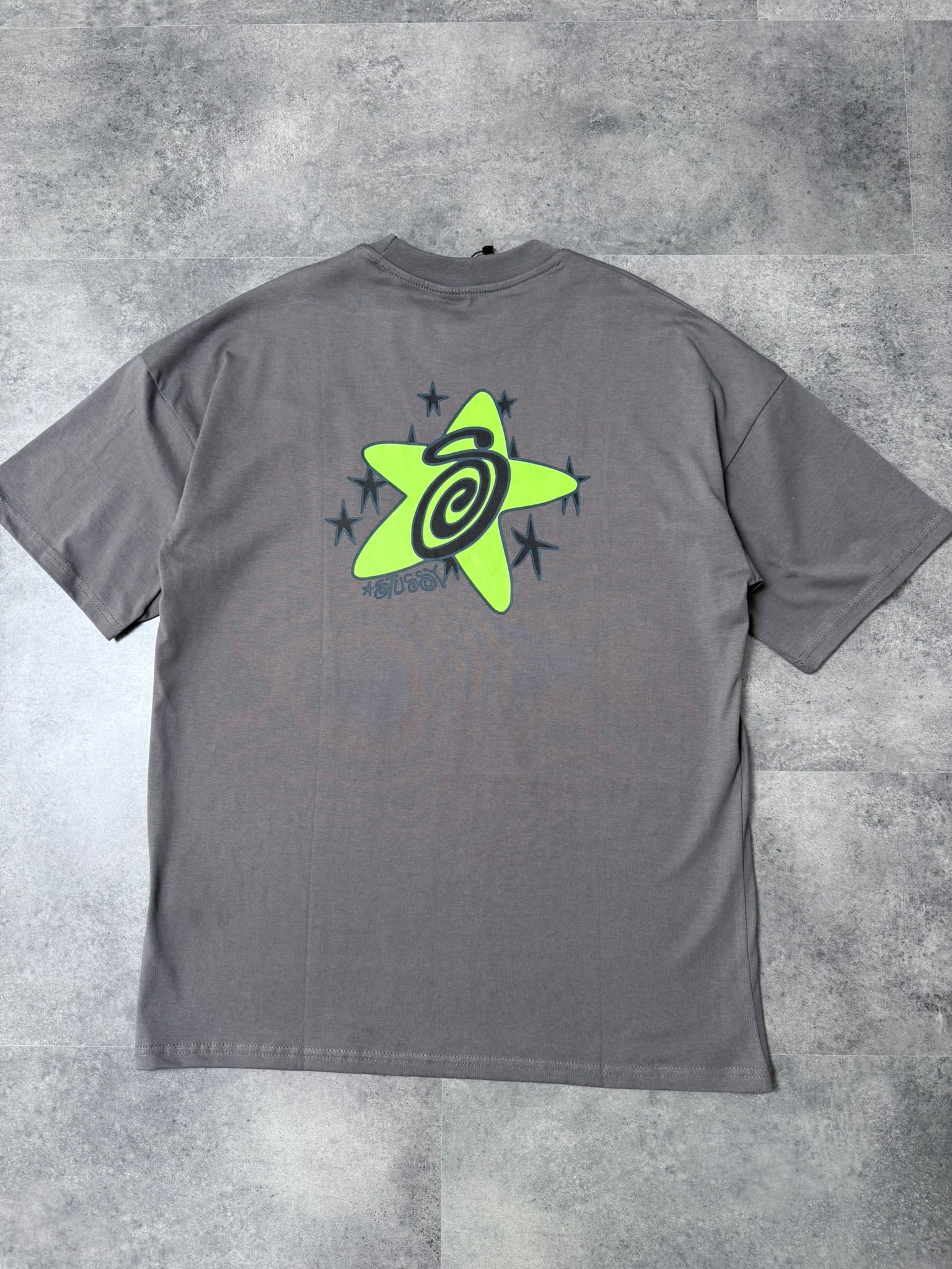 Yeni Sezon Alien Back Print T-shirt - ANTRASİT