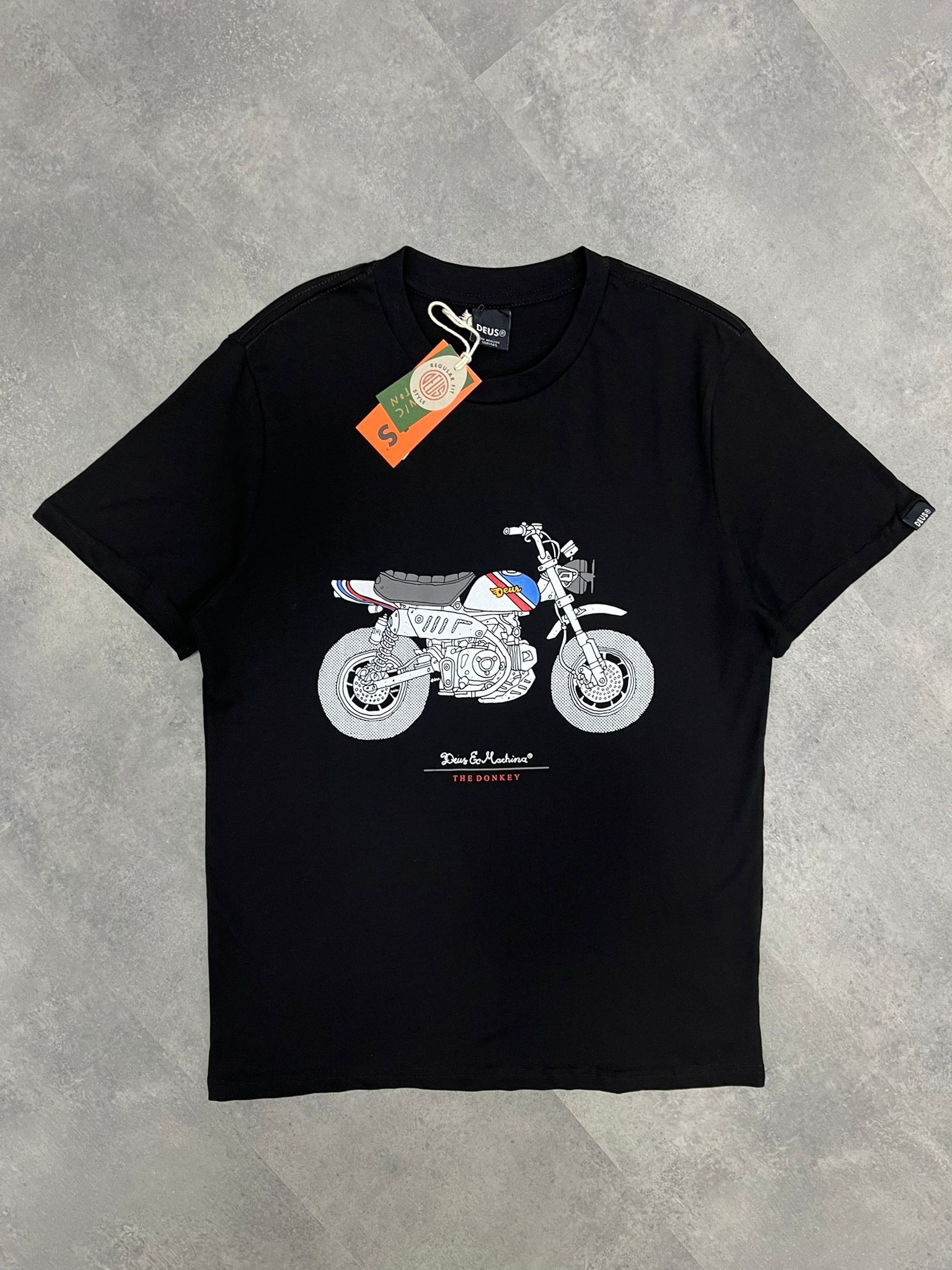 Yeni Sezon The Donkey Ex Machina Black T-shirt