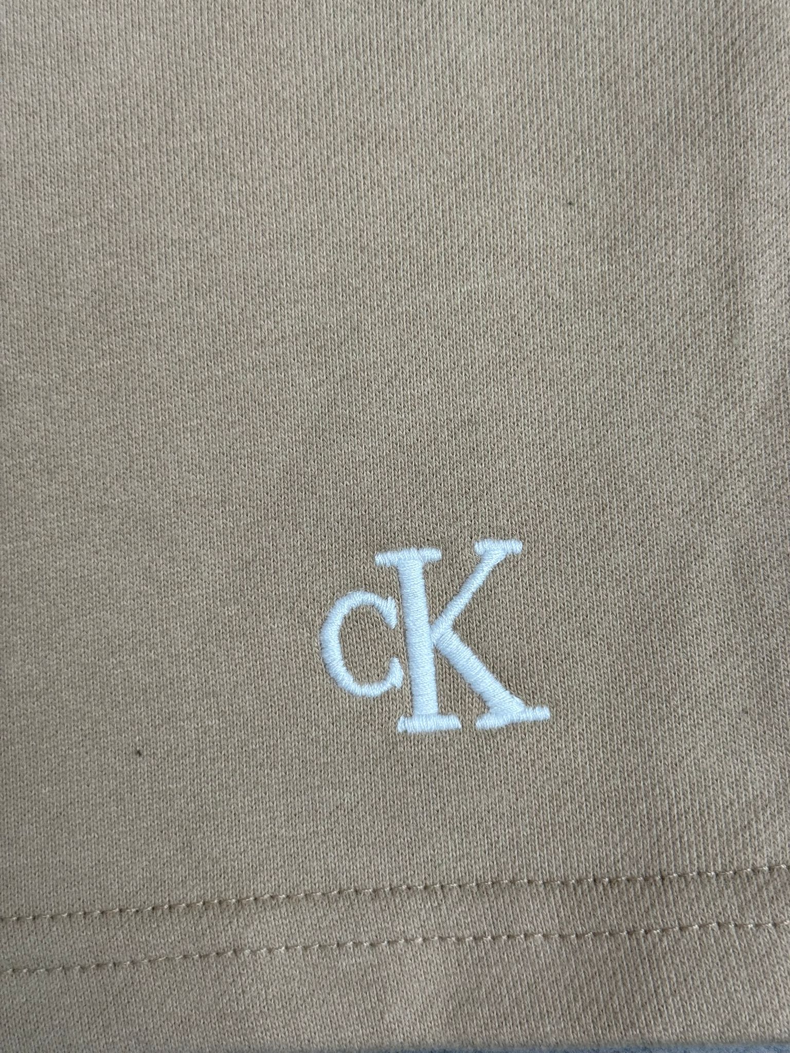 Yeni Sezon Essential Şardonsuz Regular Basic Logo Şort