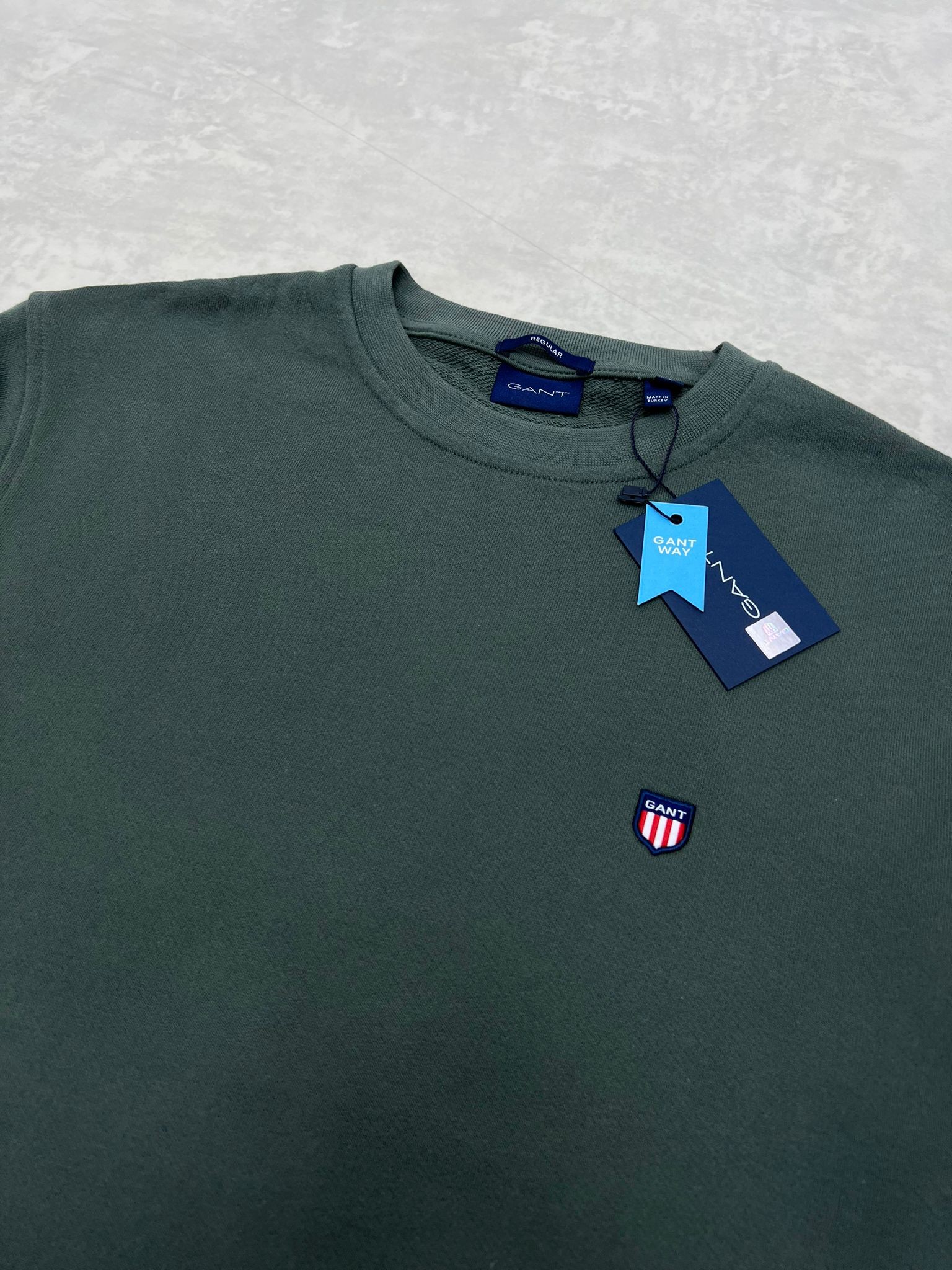Classic Basic Ceast Logo Haki Sweatshirt