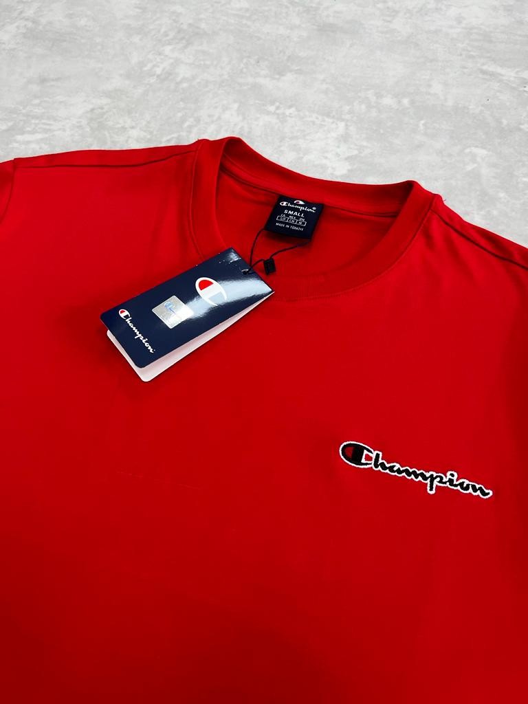 Essential Logo Red T-shirt