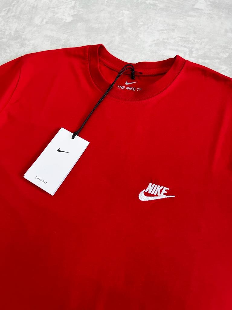 Mini Nakış Logo Kırmızı  T-shirt