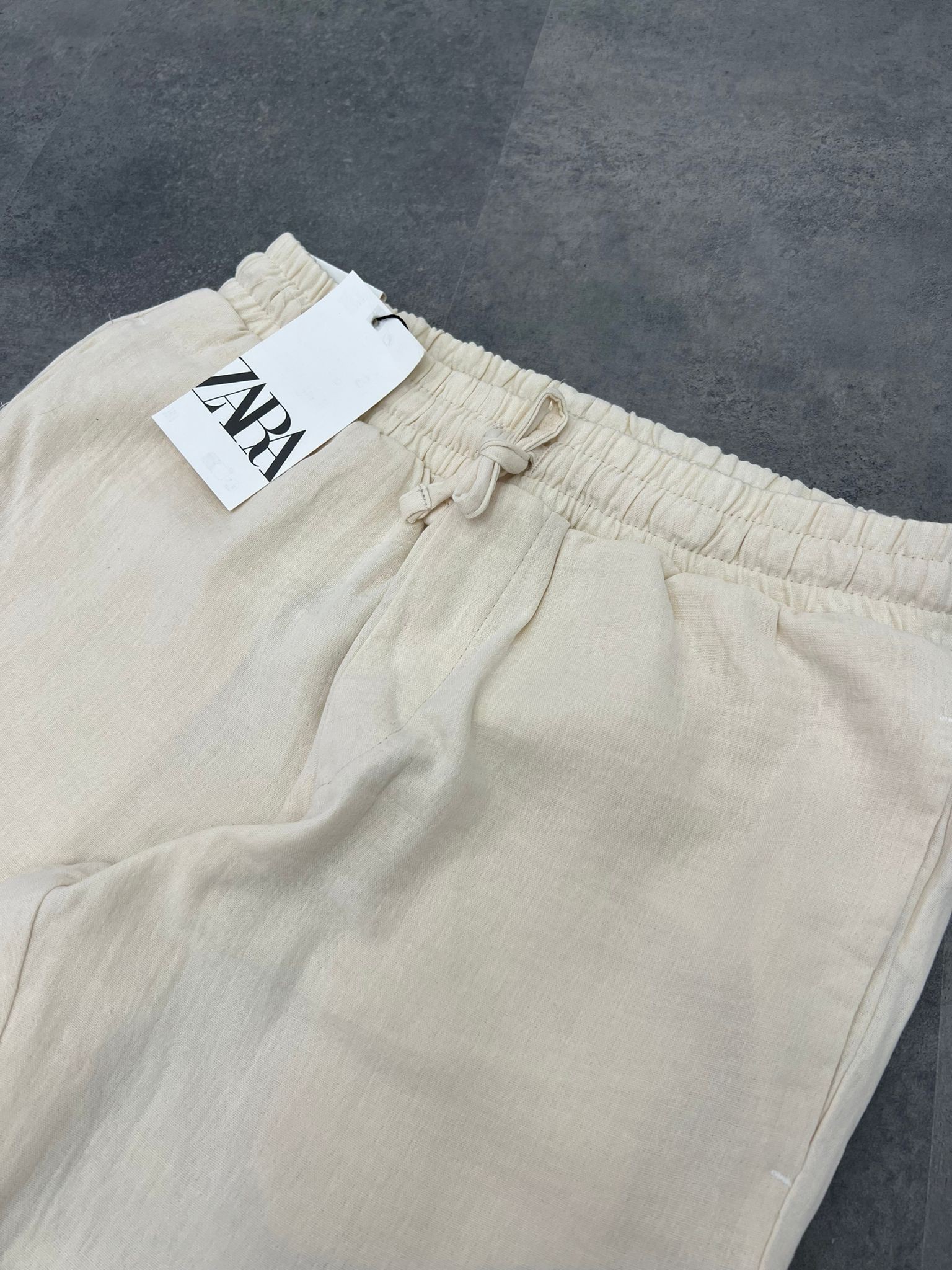 Yeni Sezon Mevsimlik Müslin Rahat Cream Pantalon
