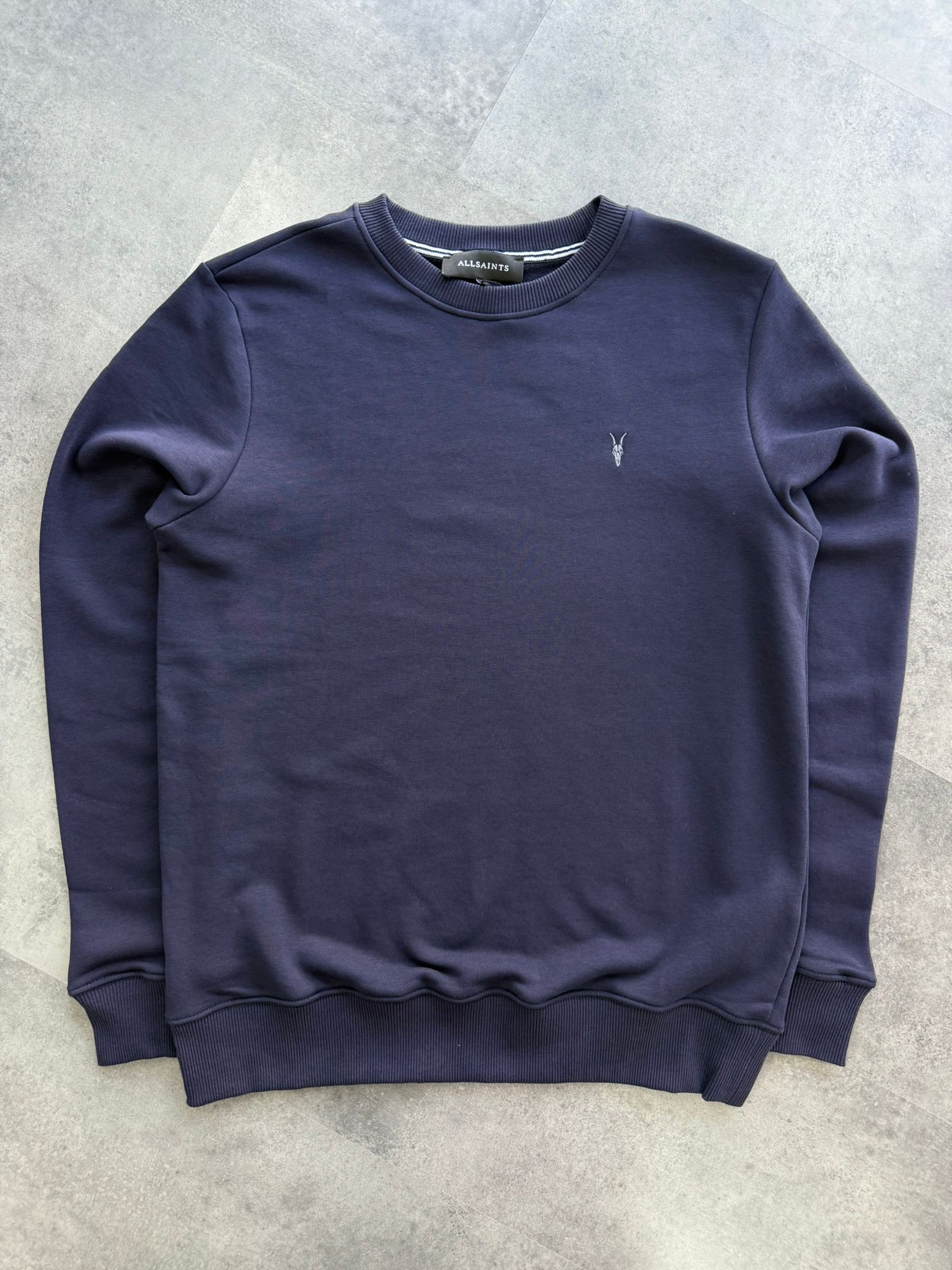 Yeni Sezon Basic Mini Logo Ceast Logo Sweatshirt - LACİVERT