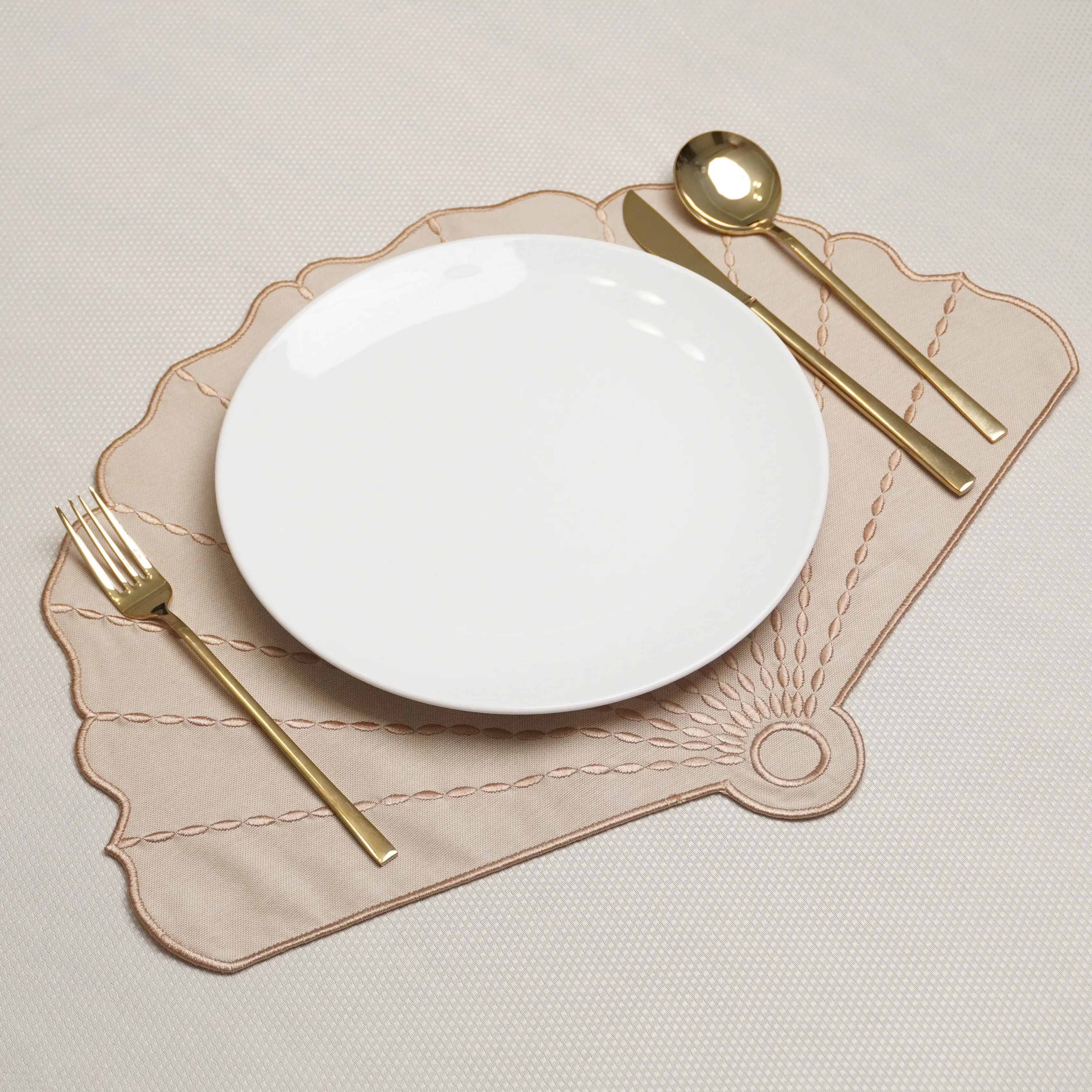 Açık Kahve Selene Amerikan Servis 2 Adet