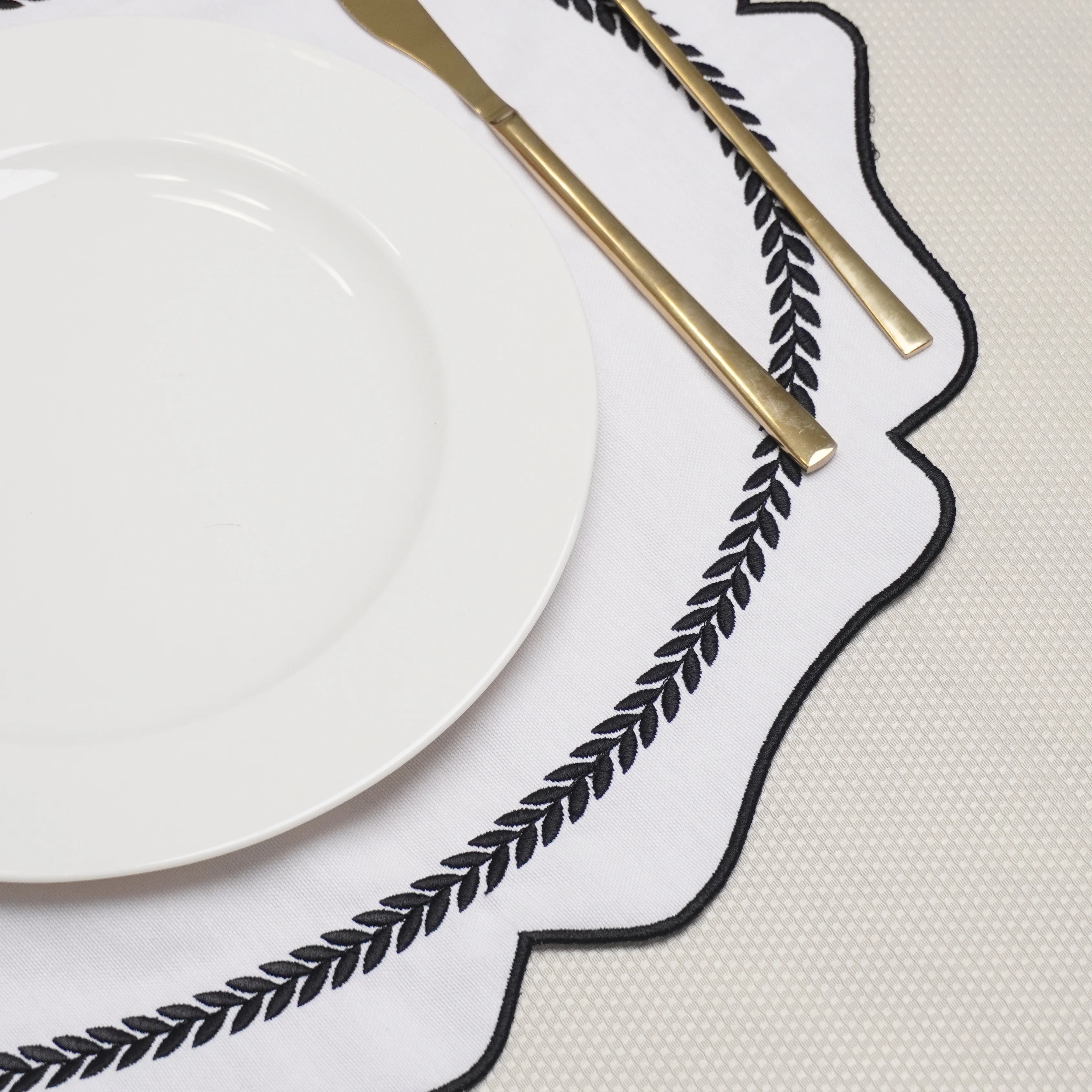 Siyah Beyaz Olive Amerikan Servis 2 Adet