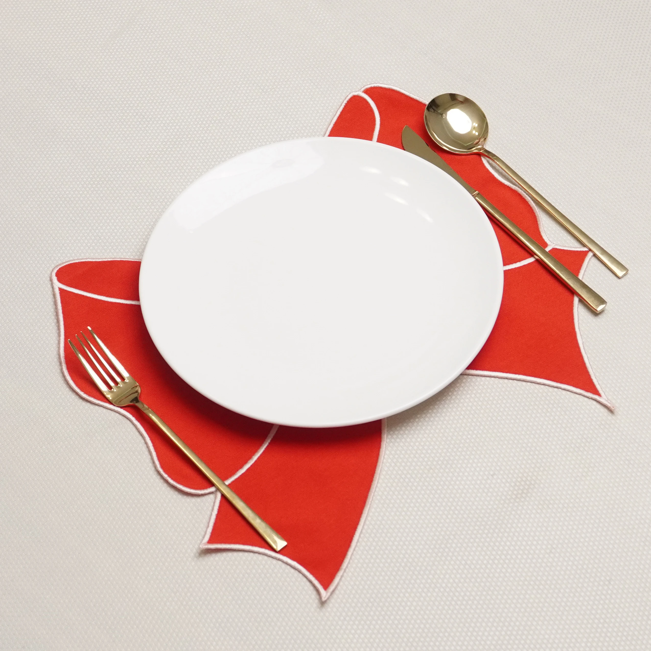 Kırmızı Fiyonk Amerikan Servis 2 Adet