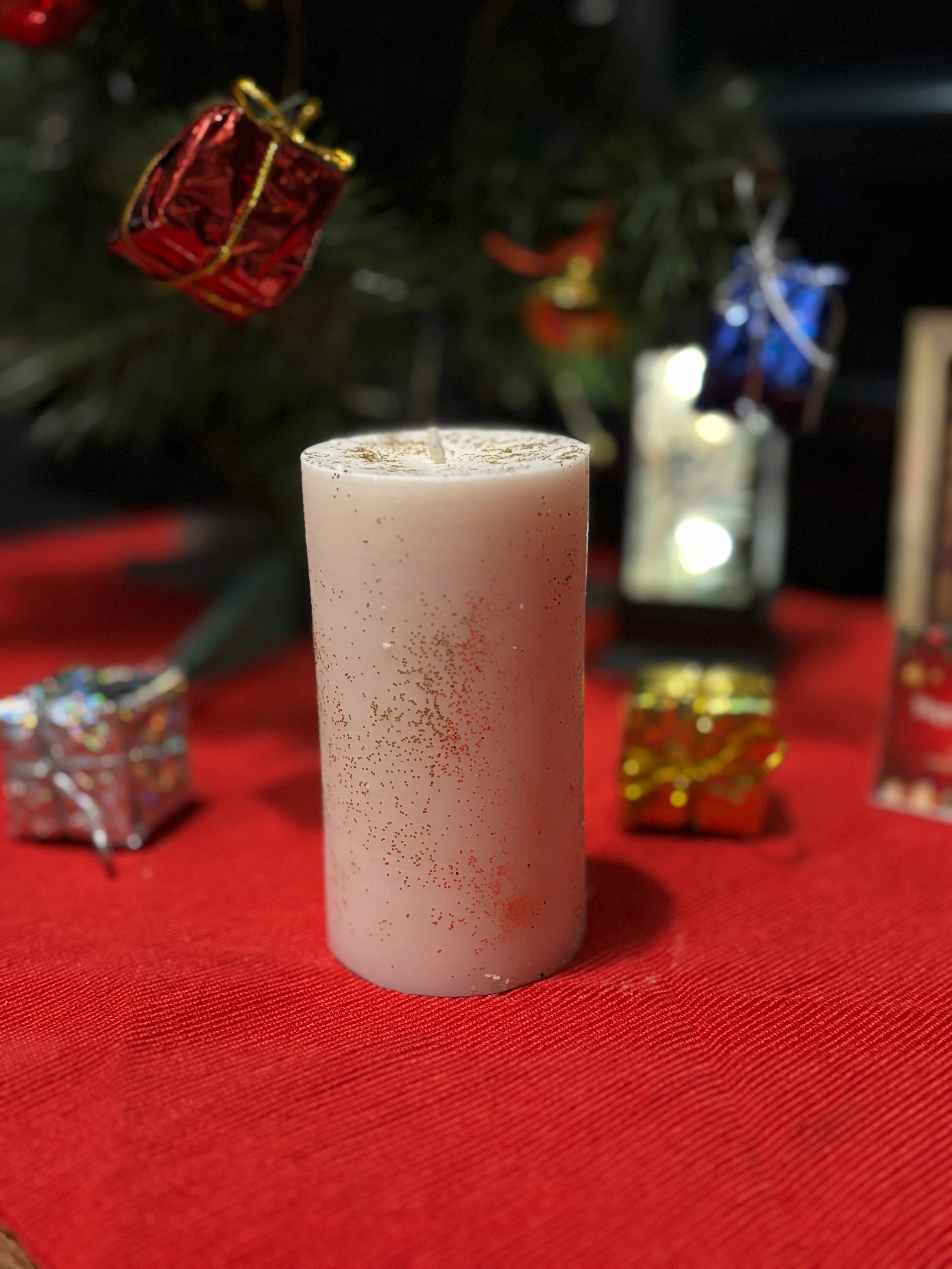 Gold Simli Sütun Mum