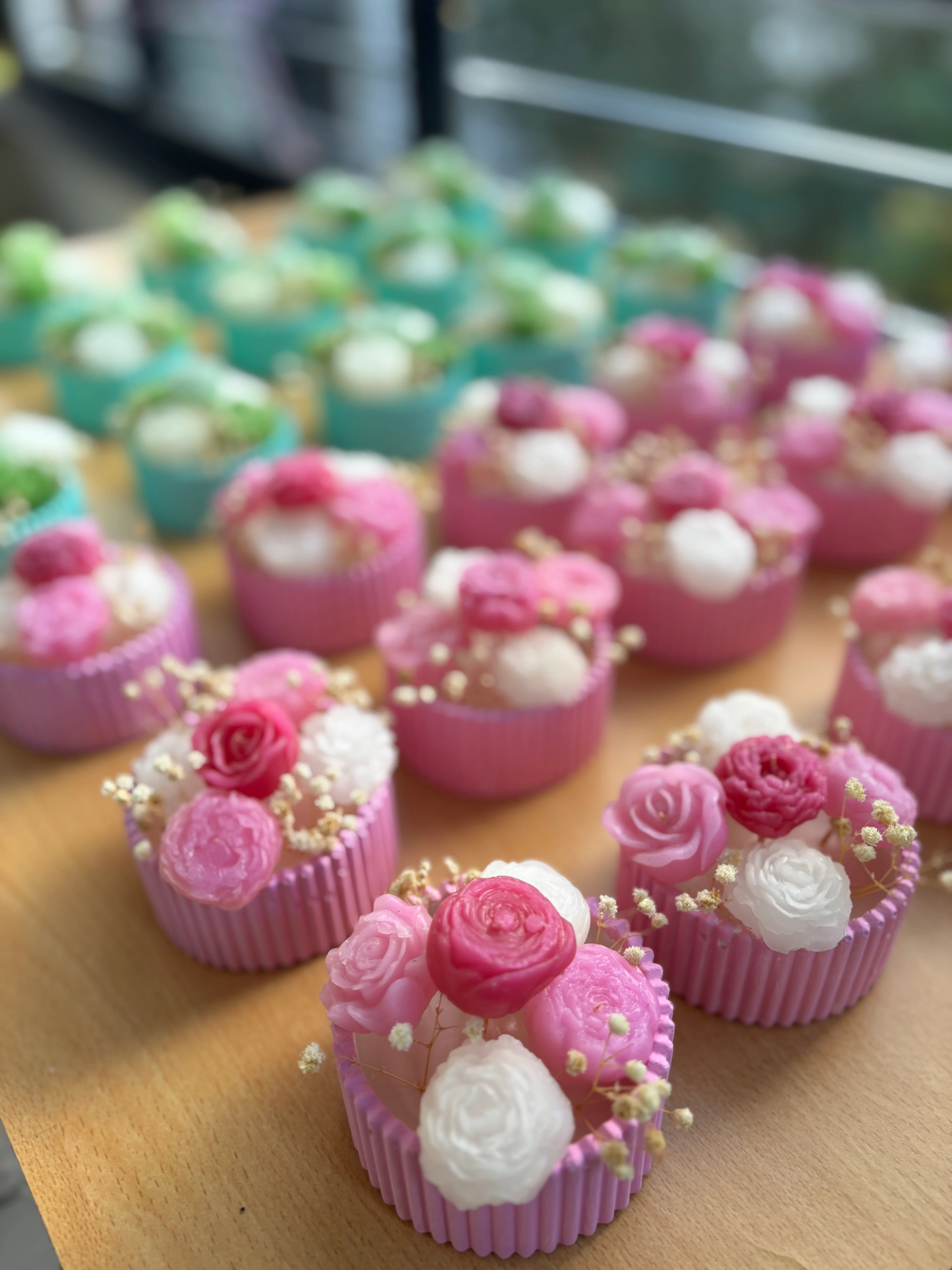 Tırtıklı Kase Çiçek Mum