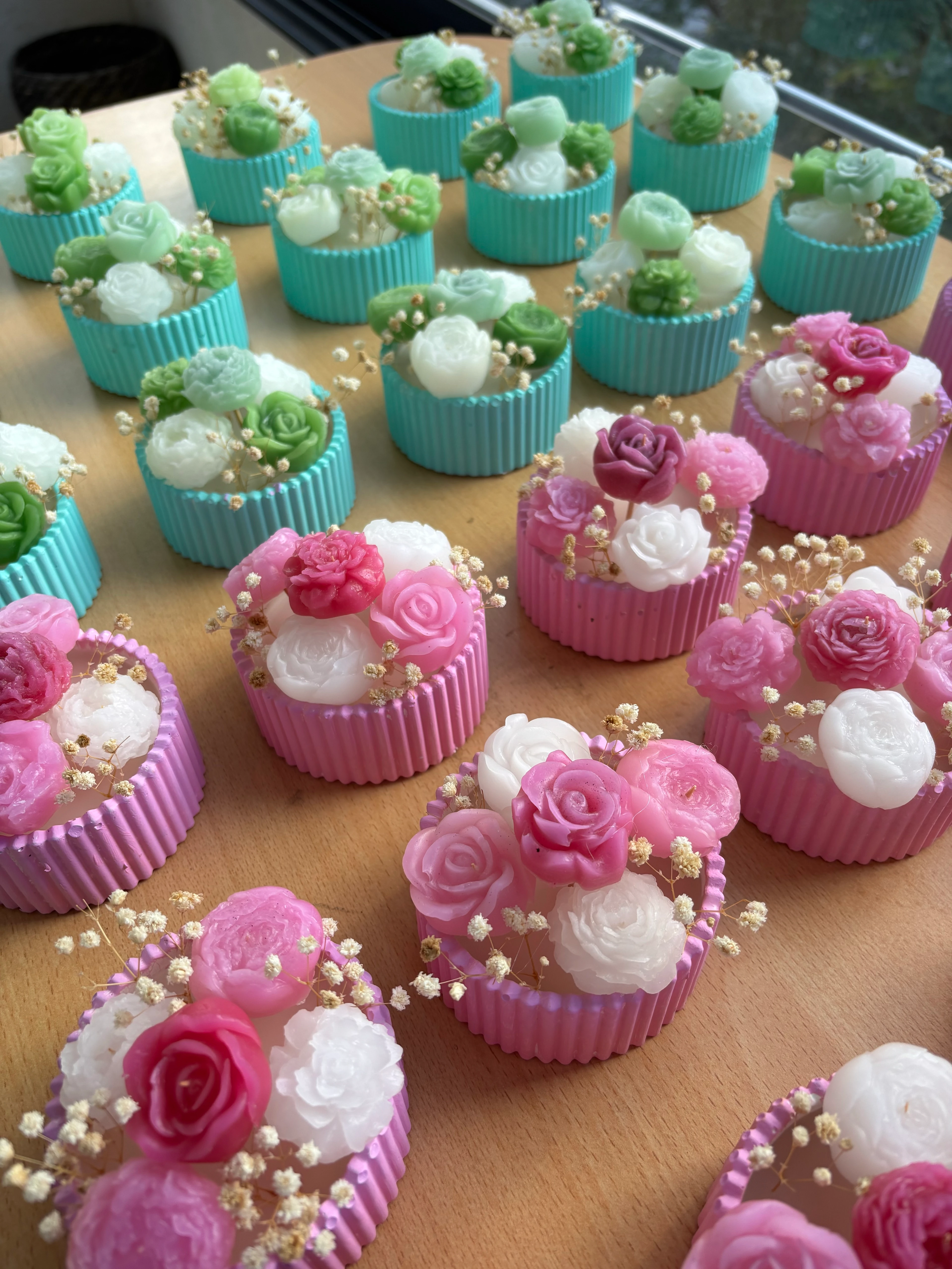 Tırtıklı Kase Çiçek Mum